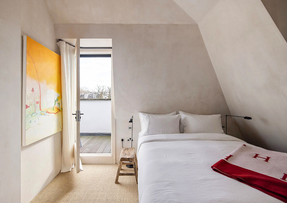chambre mansardée minimaliste décoration contemporaine