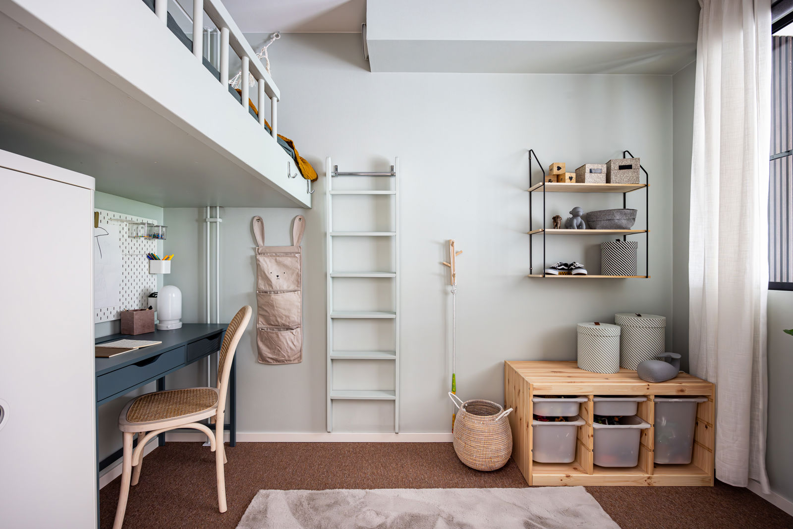 chambre d chambre d'enfant avec mezzanine