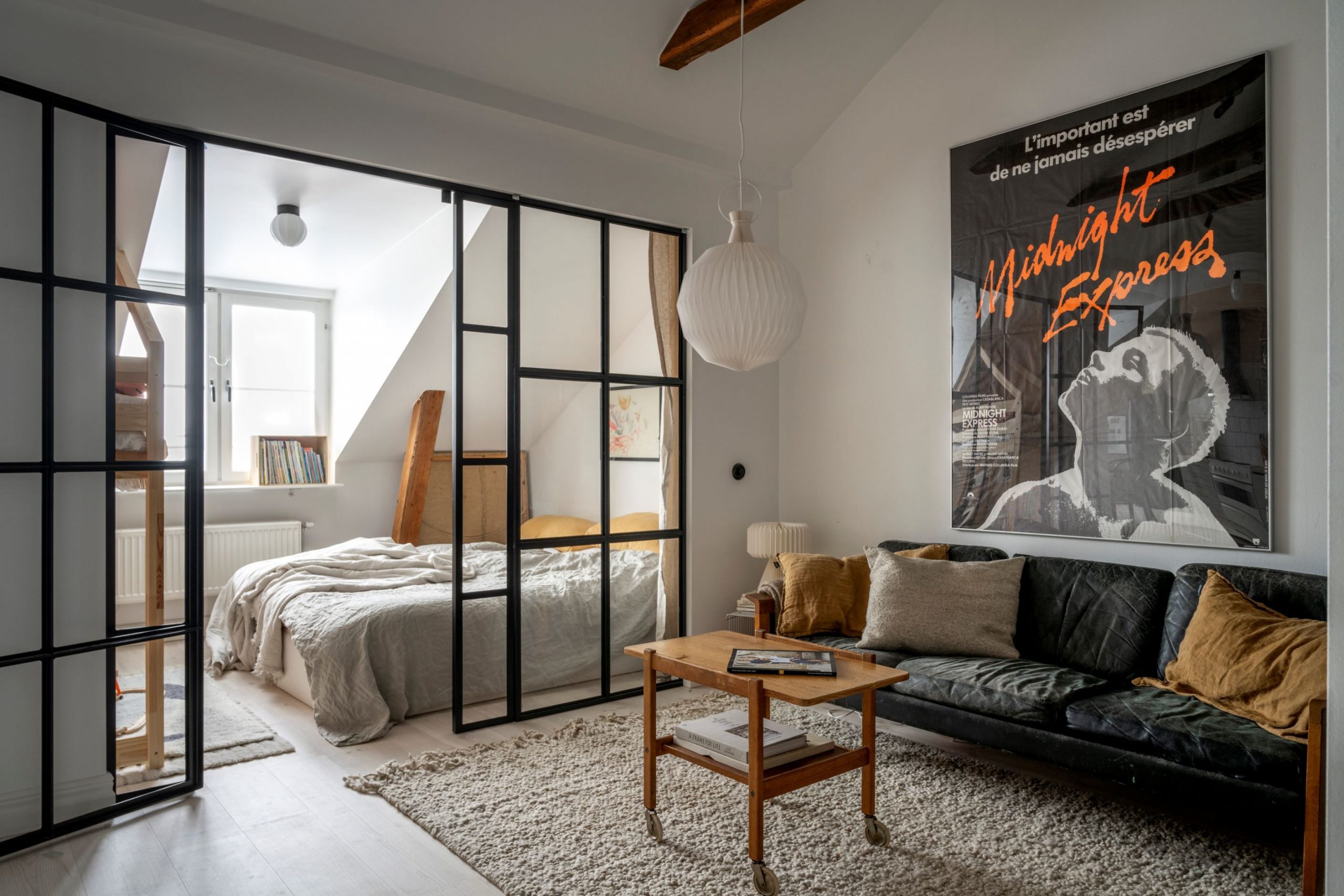 salon et chambre deux-pièces de 45m2 mansardé décoration scandinave