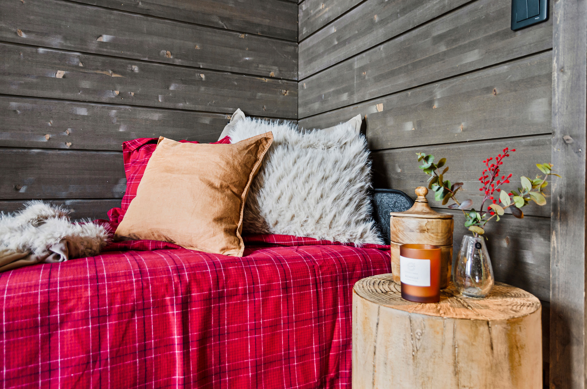 chambre murs bois