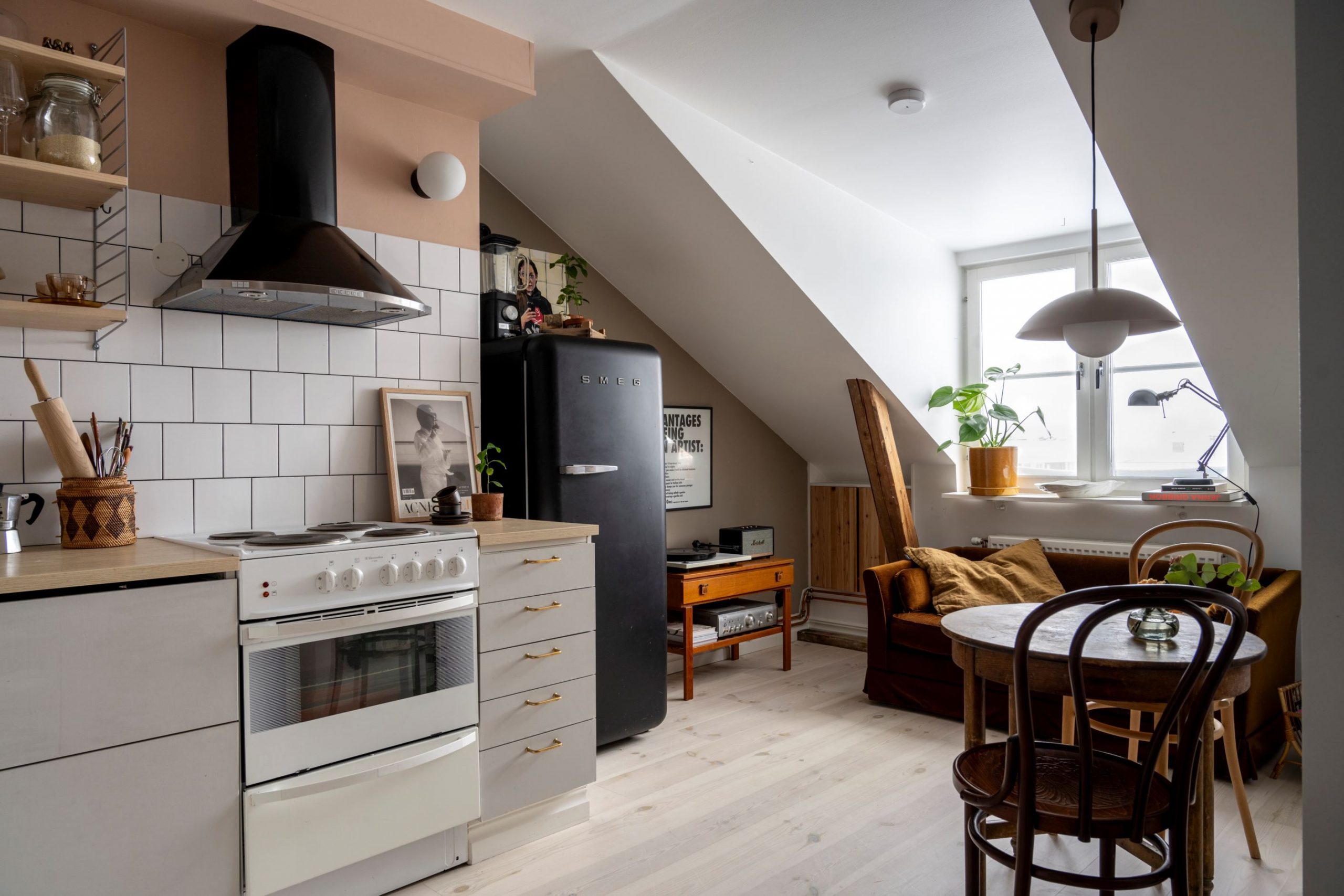 cuisine deux-pièces de 45m2 mansardé décoration scandinave