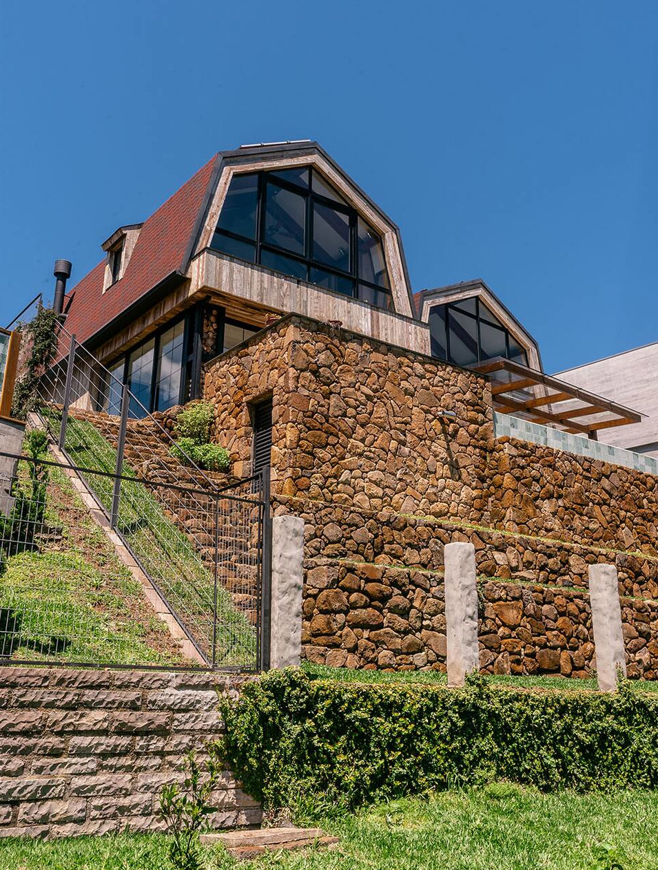 maison style grange contemporaine