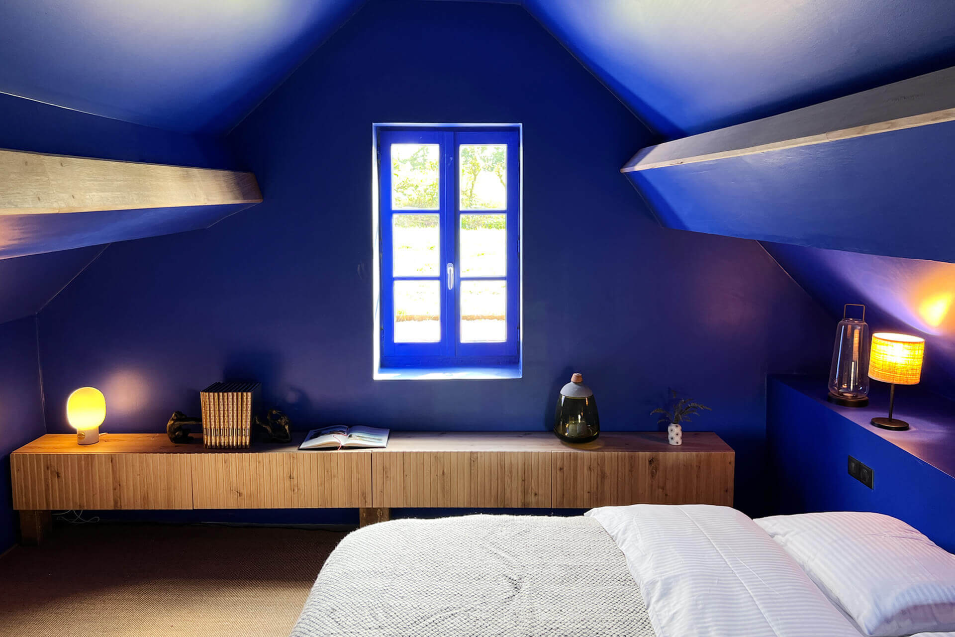 chambre bleu klein maison ancienne rénovée Casa Keçe