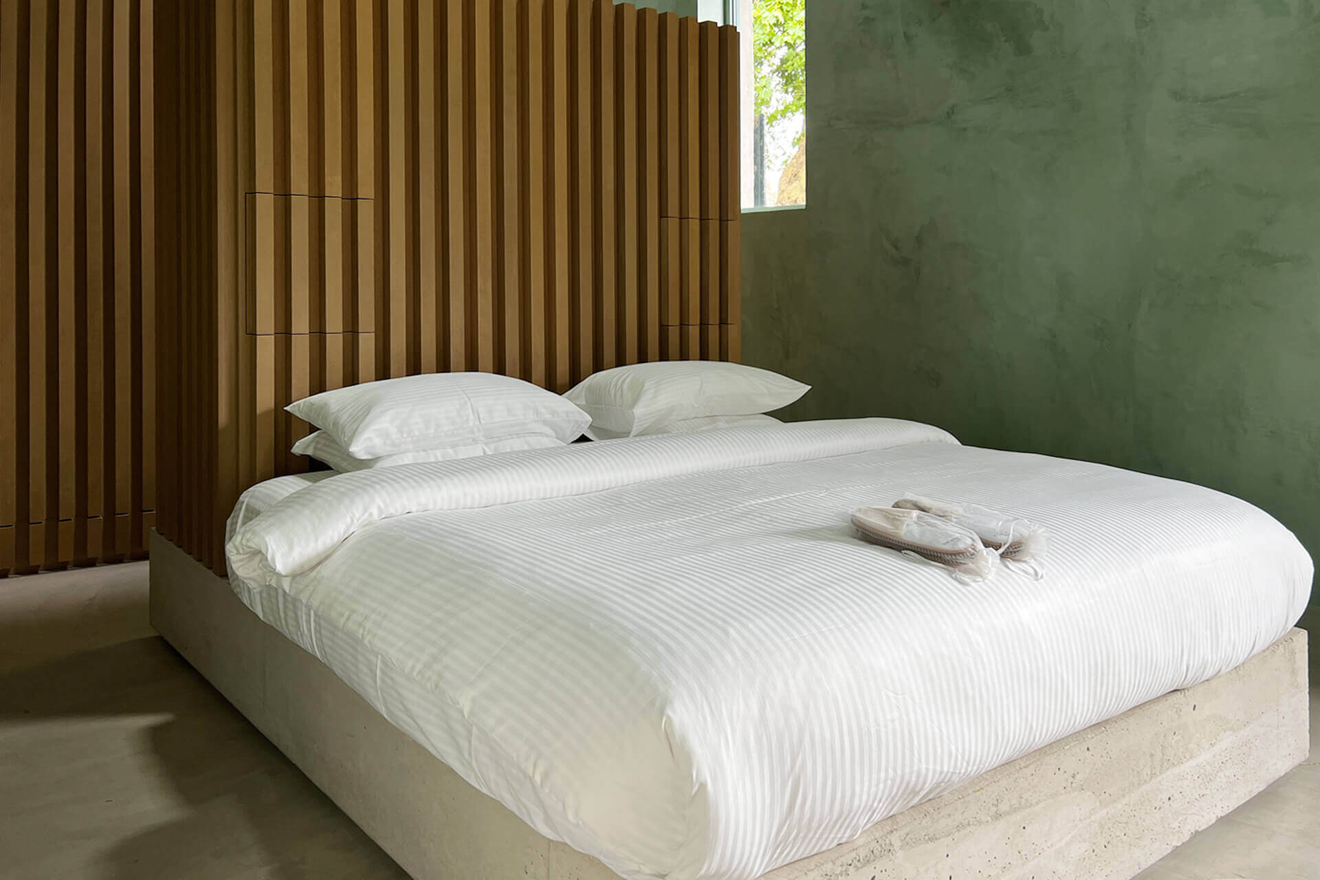 chambre verte et bois Casa Keçe