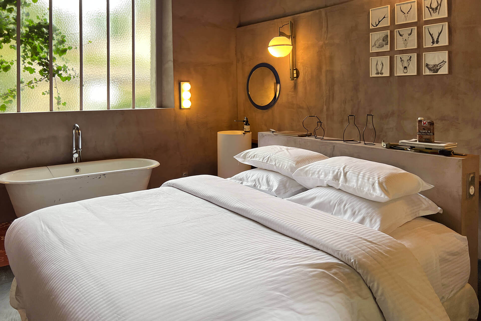 chambre avec salle de bain maison ancienne rénovée Casa Keçe