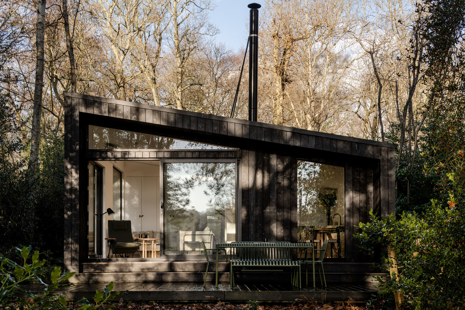 maison en bois noir 81m2