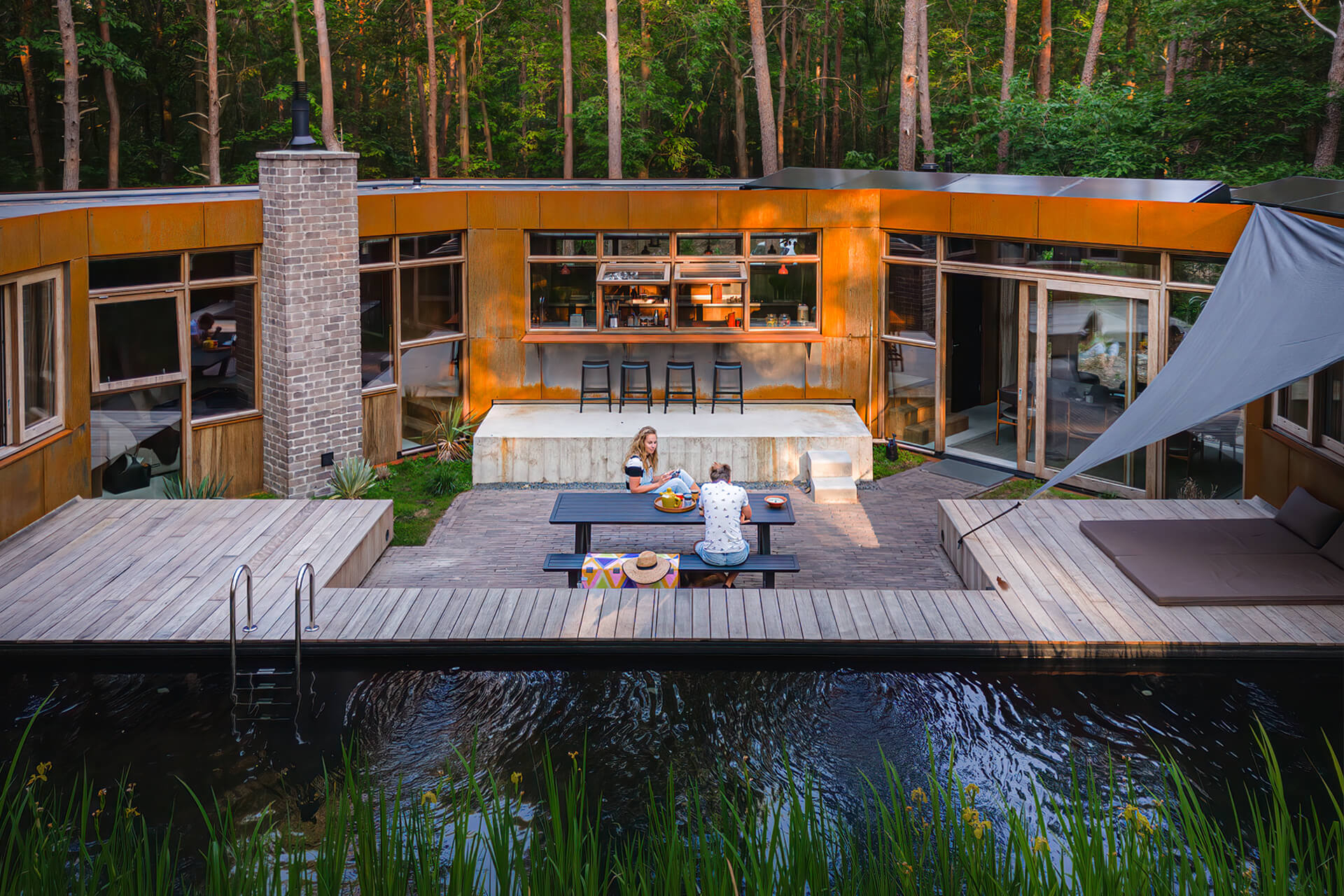 maison contemporaine intérieur bois avec piscine naturelle maison contemporaine intérieur bois avec piscine naturelle