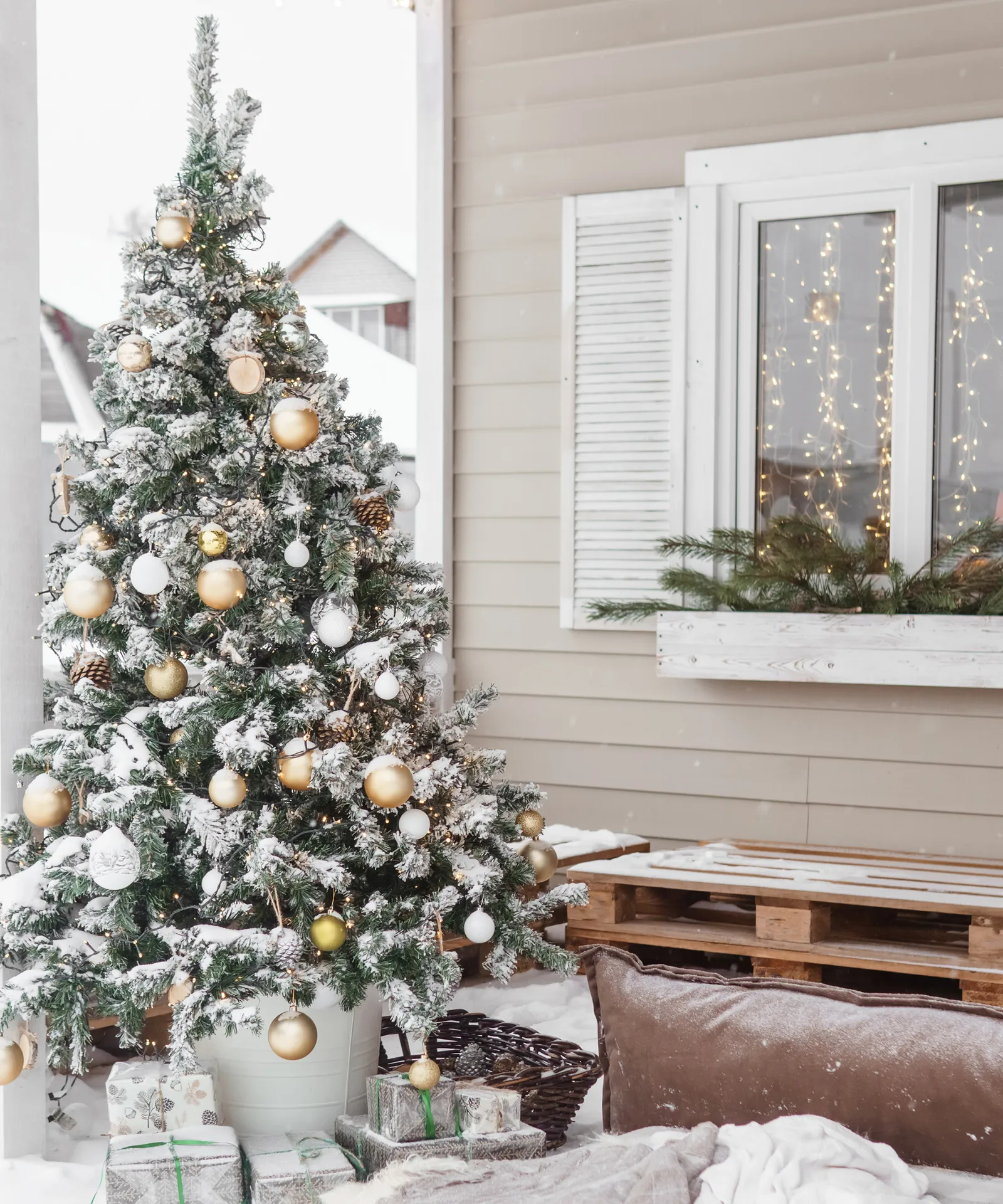 balcon décoré pour Noël balcon décoré pour Noël