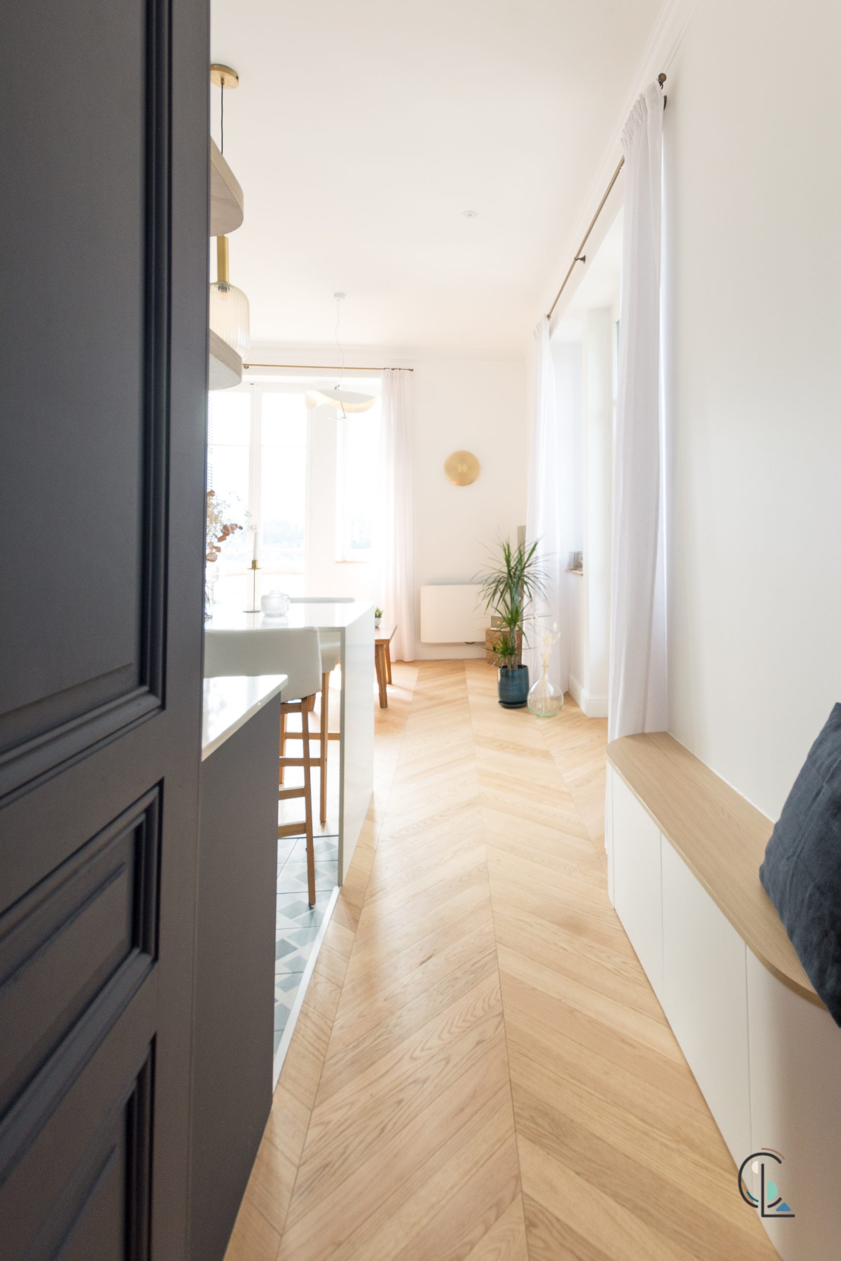 entrée studio 42m2 transformé en deux-pièces