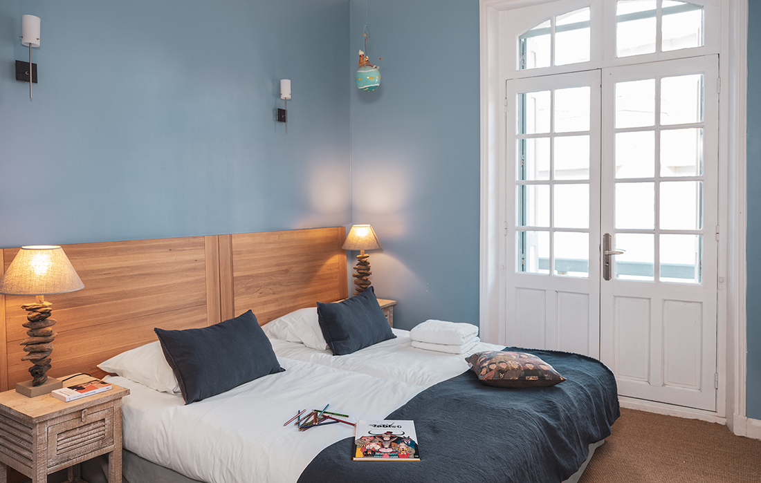 chambre décoration contemporaine et colorée villa Touquetoise chambre décoration contemporaine et colorée villa Touquetoise