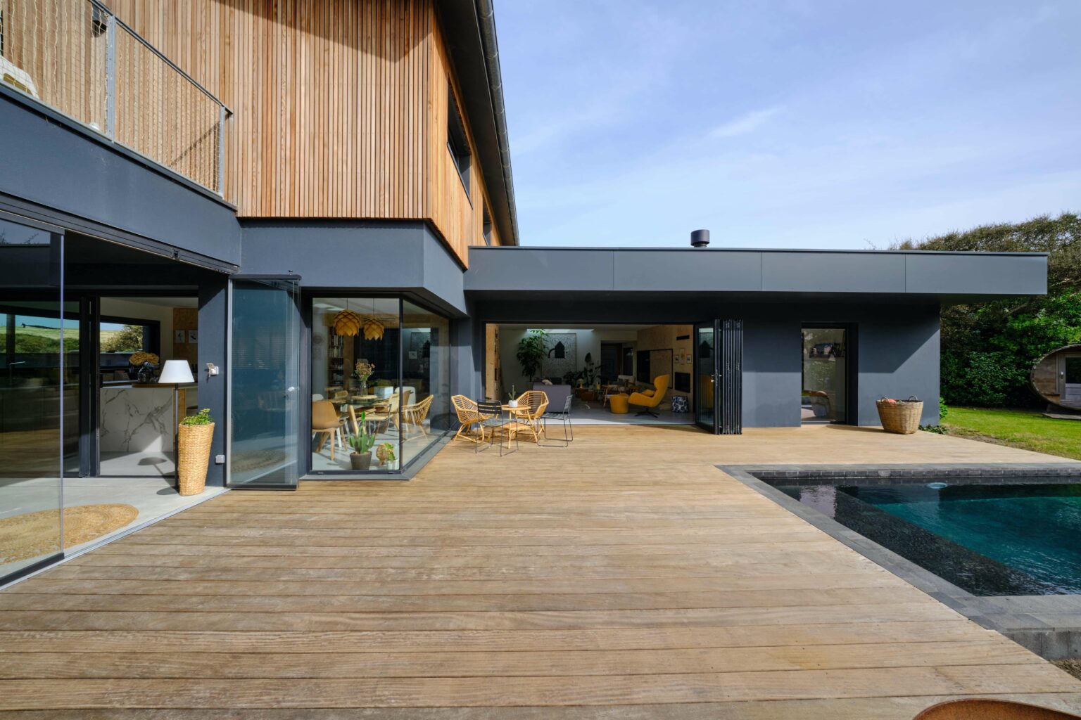terrasse bois avec piscine maison en bois villa Arranca terrasse bois avec piscine maison en bois villa Arranca