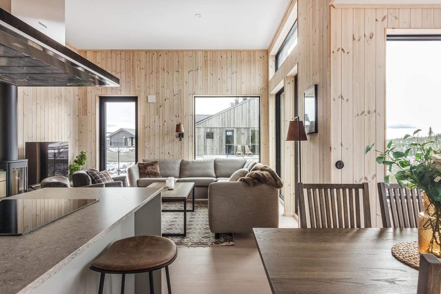 salon mur en bois clair maison montagne salon mur en bois clair maison montagne