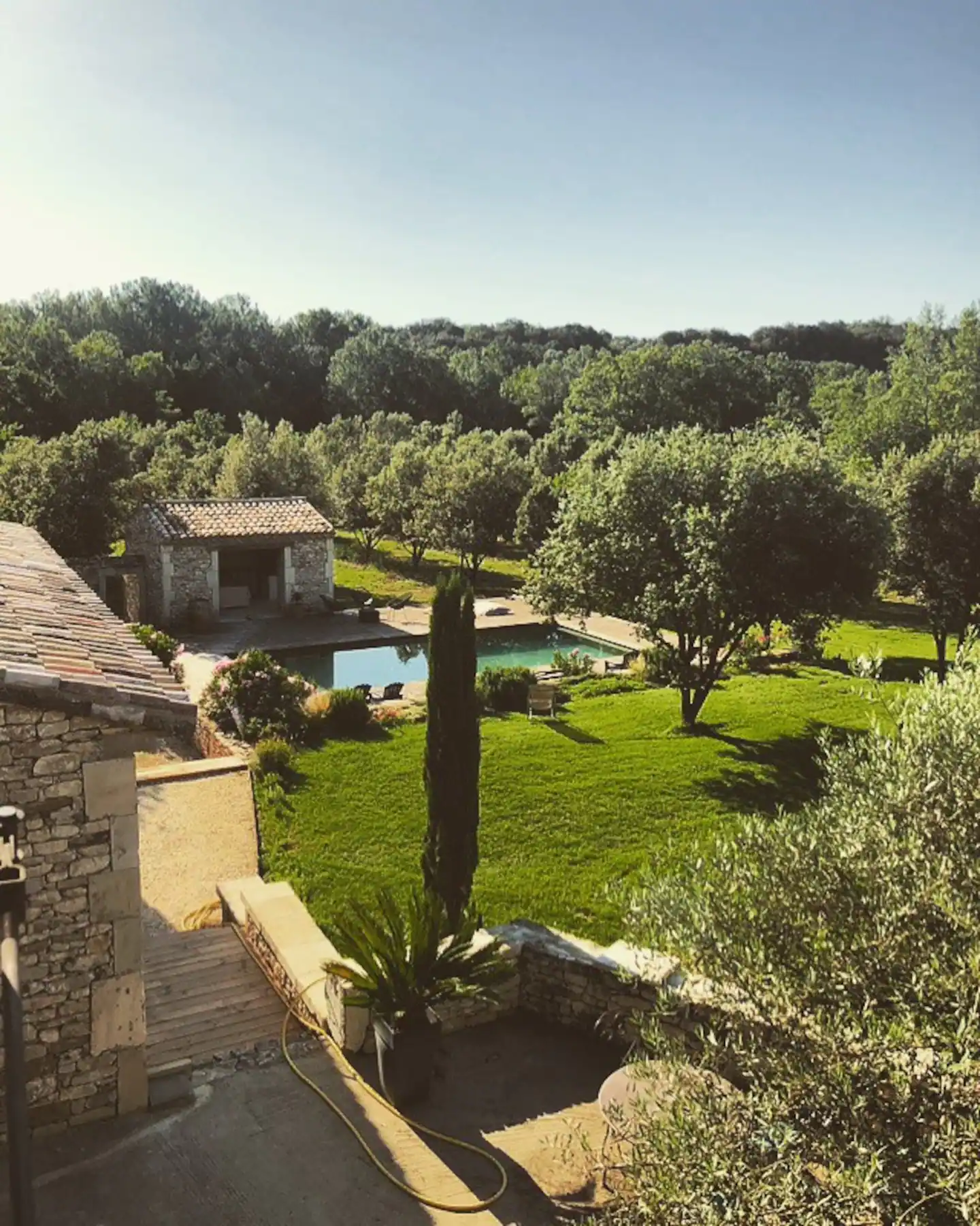 petite maison en pierres sèches Provence façon mini loft