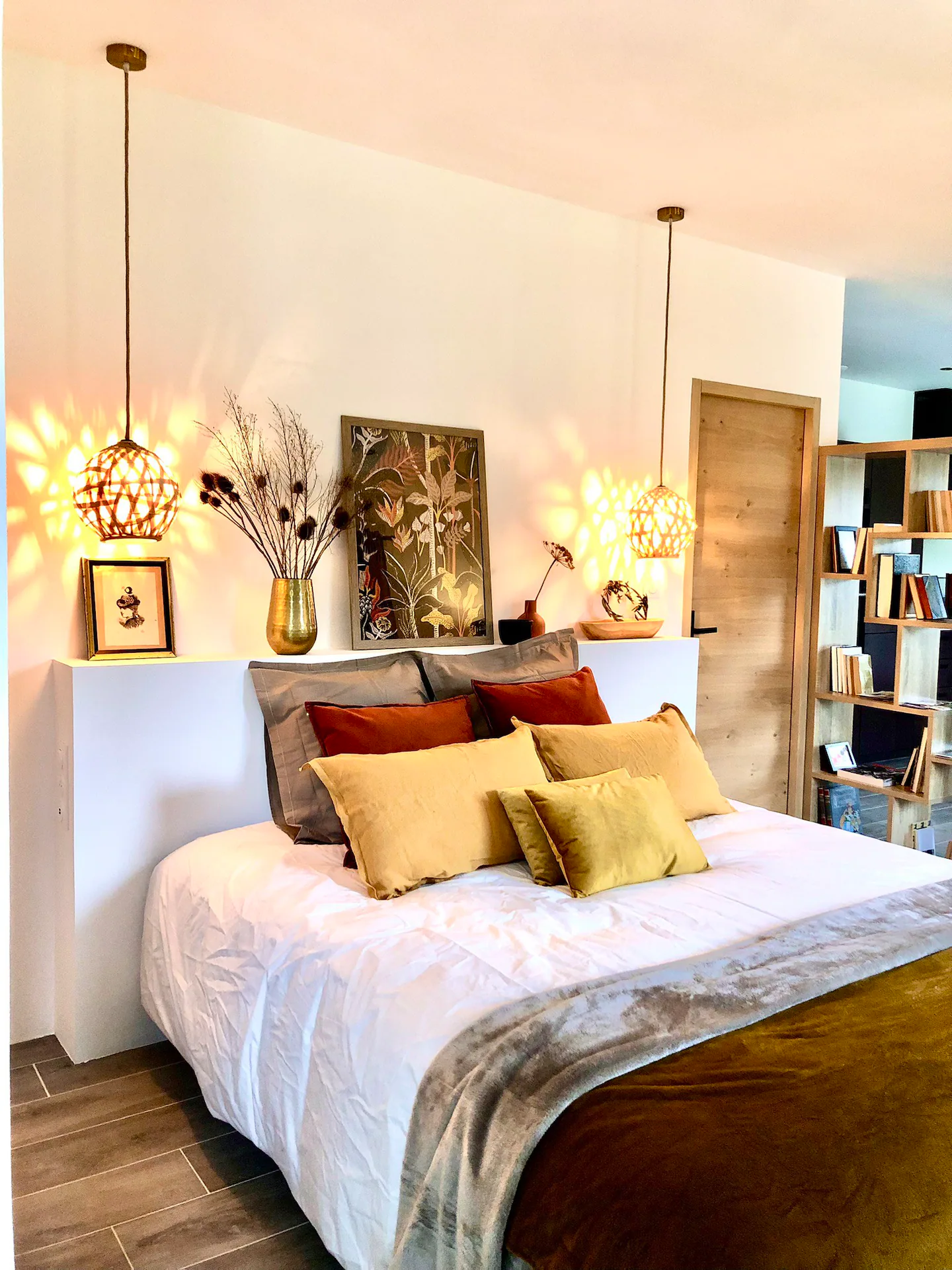 chambre petite maison en pierres sèches Provence façon mini loft