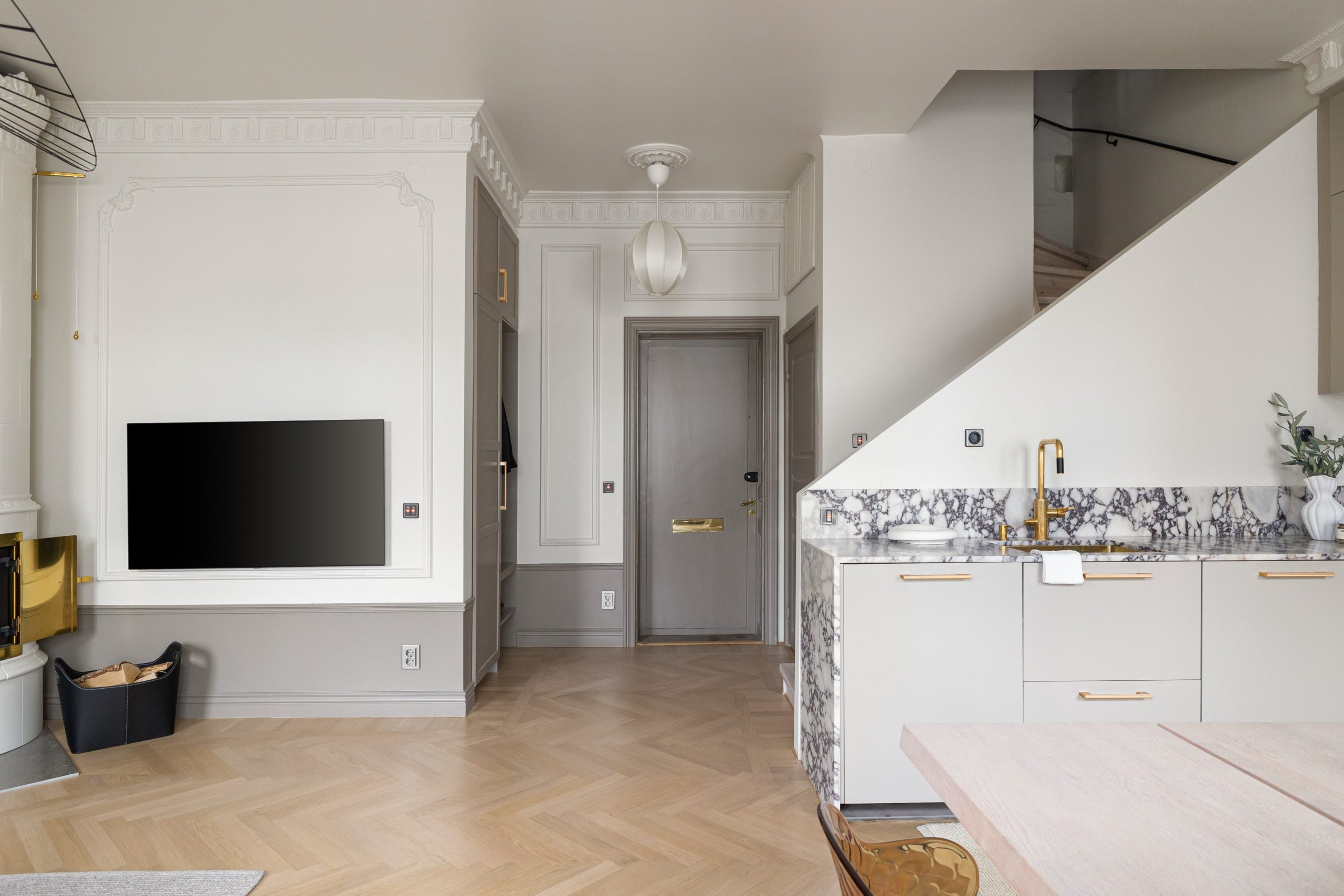 salon duplex 60m2 avec escalier décoration blanche scandinave salon duplex 60m2 avec escalier décoration blanche scandinave