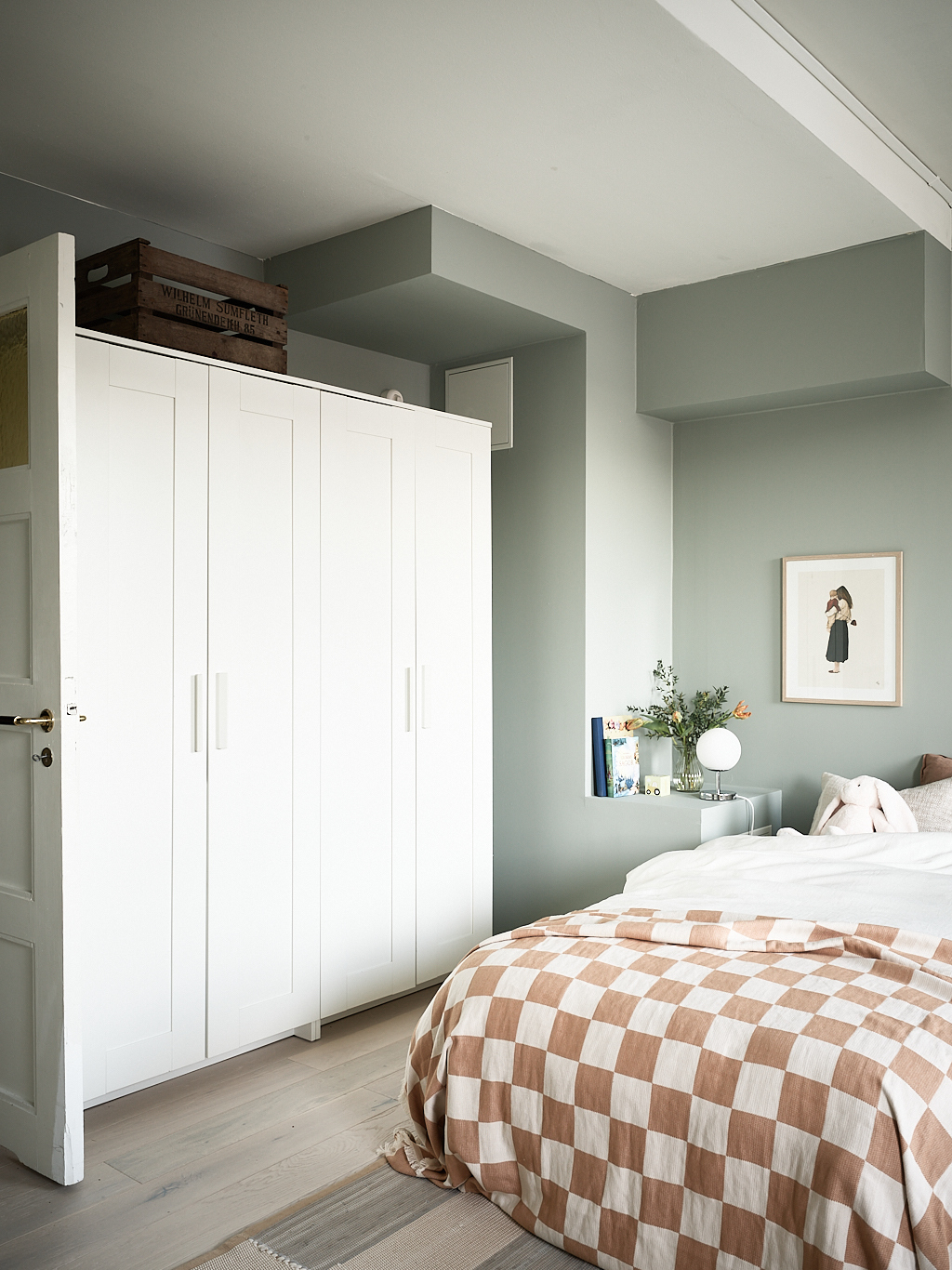 chambre mur vert décoration contemporaine