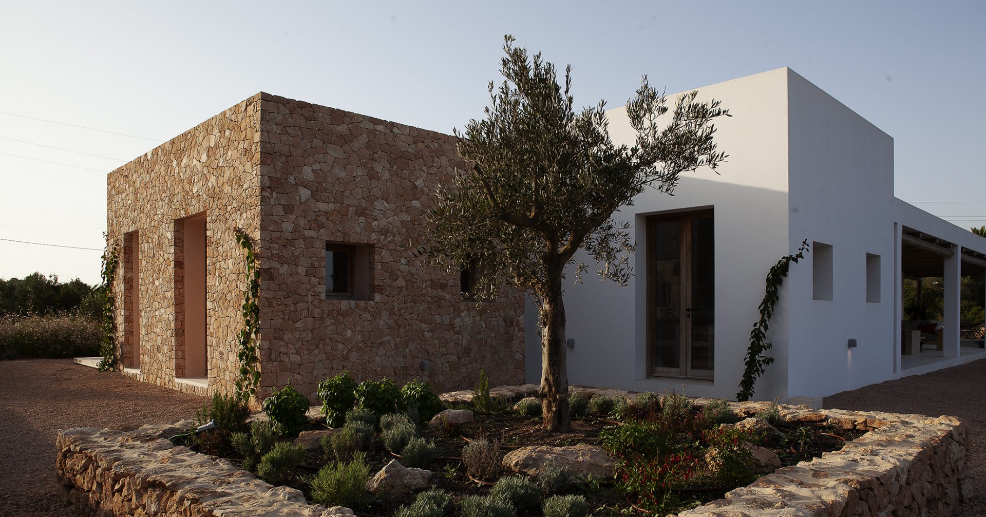 maison en pierres décoration contemporaine et naturelle maison en pierres décoration contemporaine et naturelle