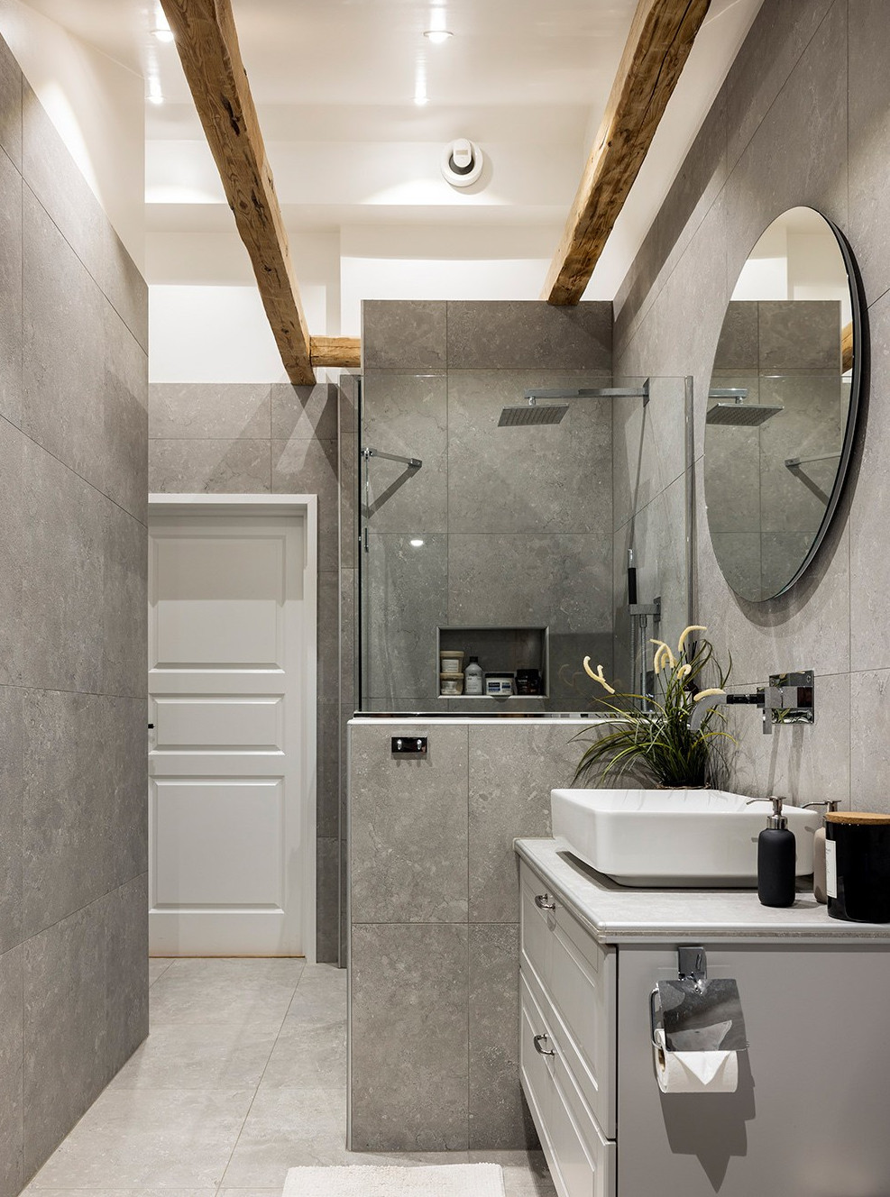 salle de bain avec poutres décoration moderne salle de bain avec poutres décoration moderne