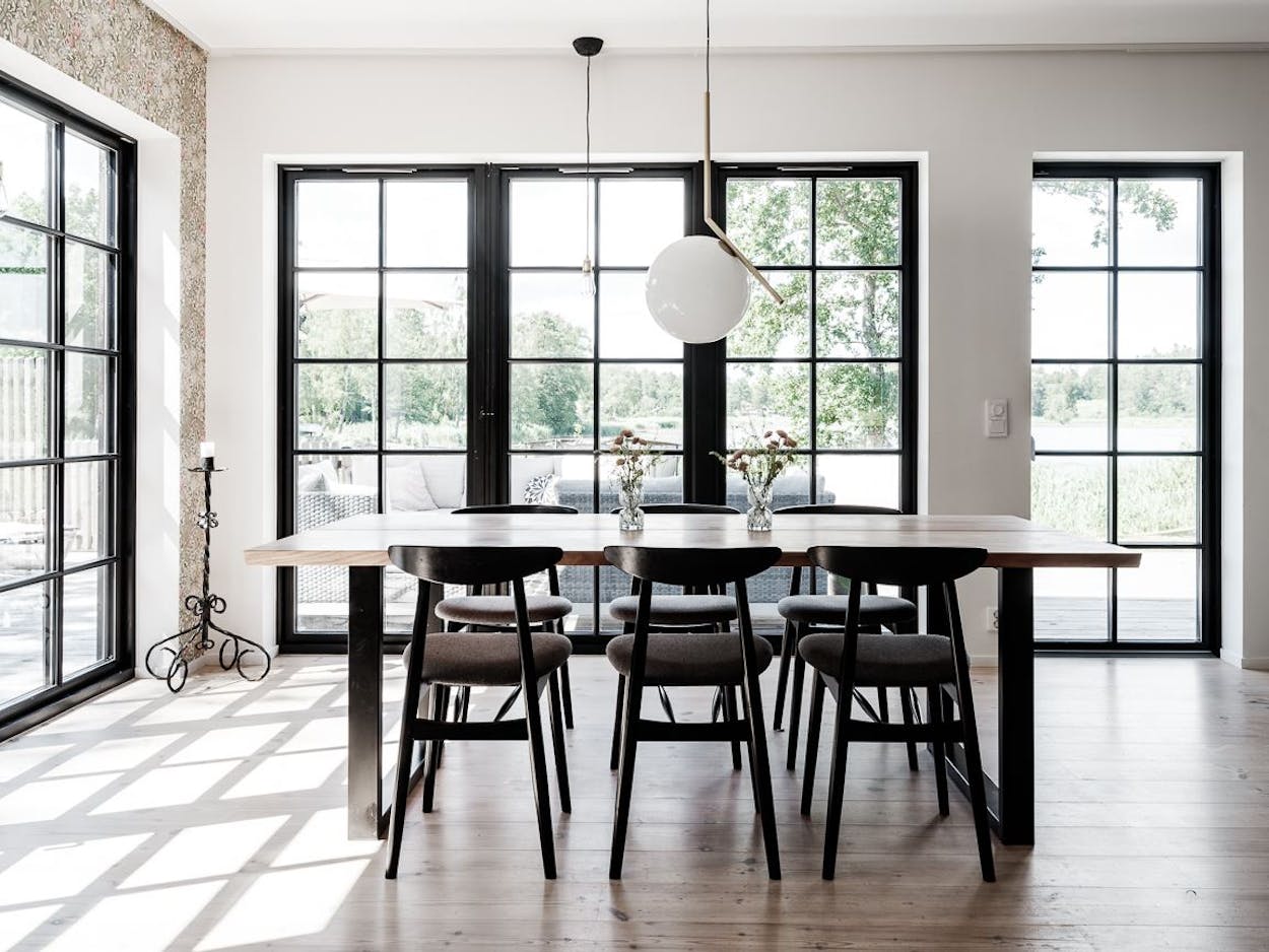 salle à manger décoration scandinave maison en bois