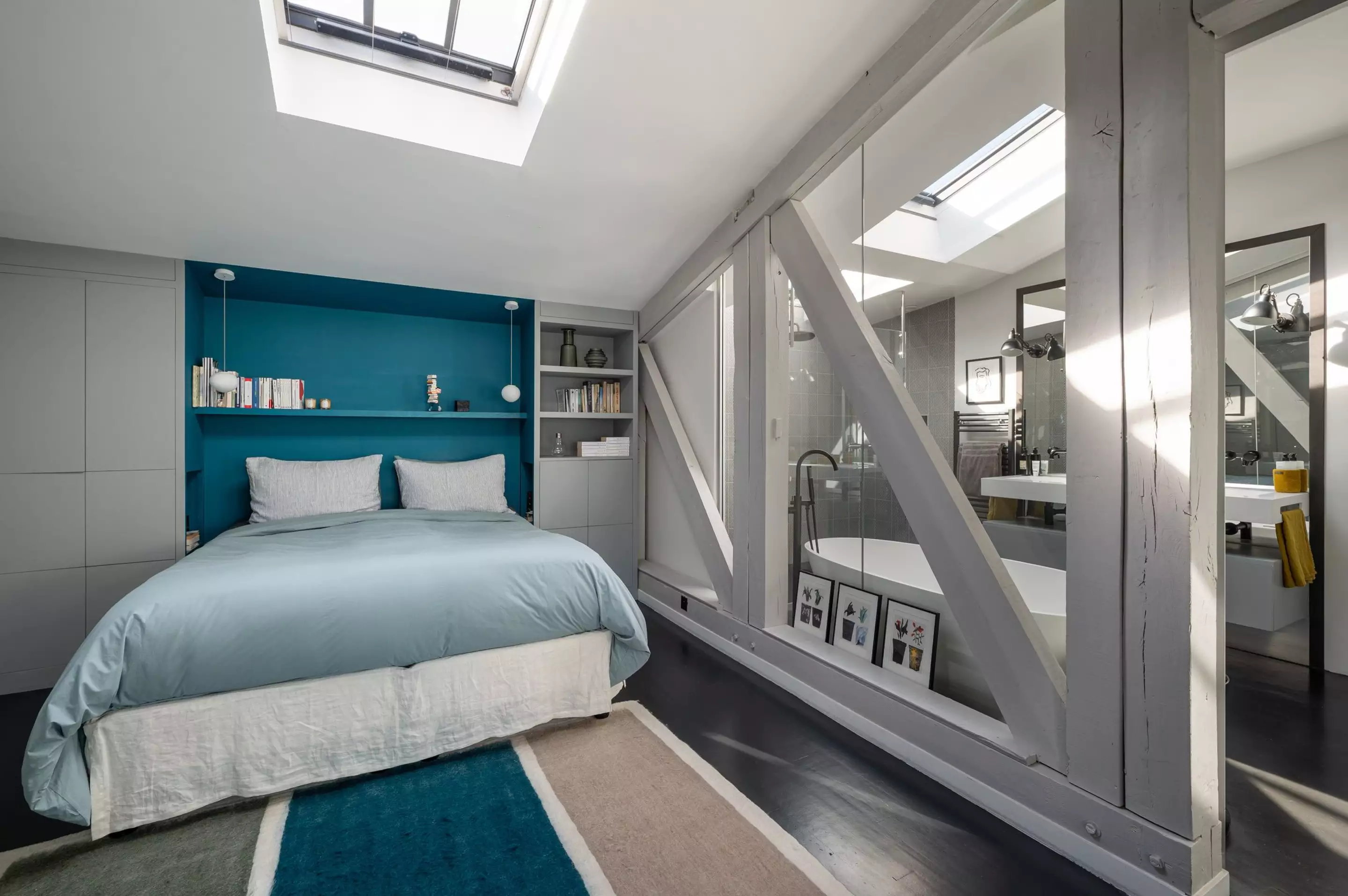 chambre avec velux décoration design appartement Paris chambre avec velux décoration design appartement Paris