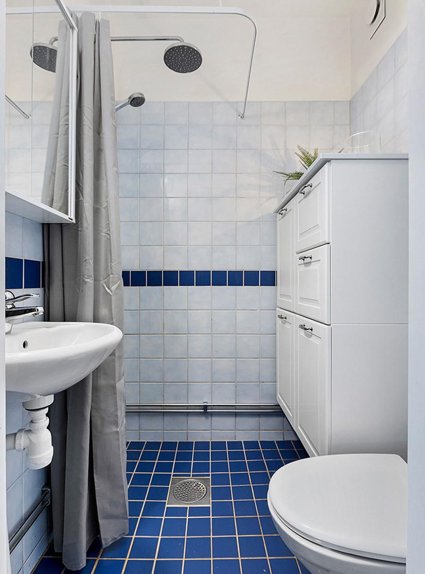 salle de bain blanche et bleue salle de bain blanche et bleue