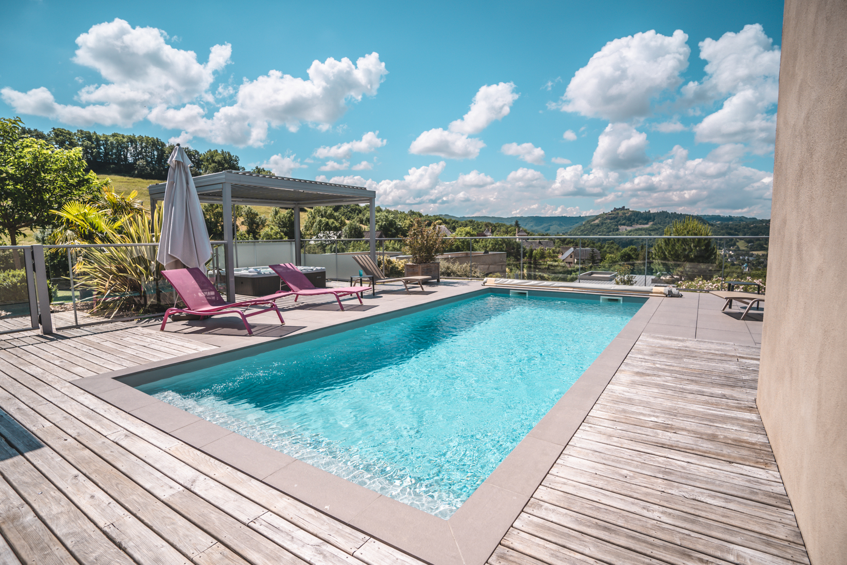 piscine maison Domaine de Labro Aveyron piscine maison Domaine de Labro Aveyron