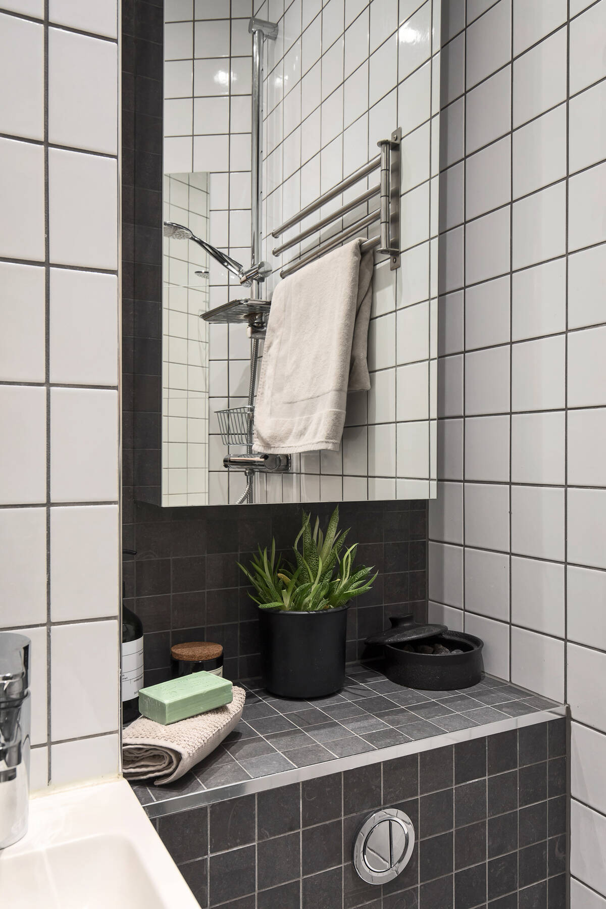salle de bain blanche et grise appartement 48m2 salle de bain blanche et grise appartement 48m2