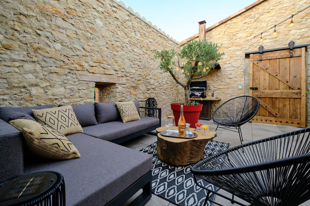 terrasse murs de pierres décoration industrielle terrasse murs de pierres décoration industrielle