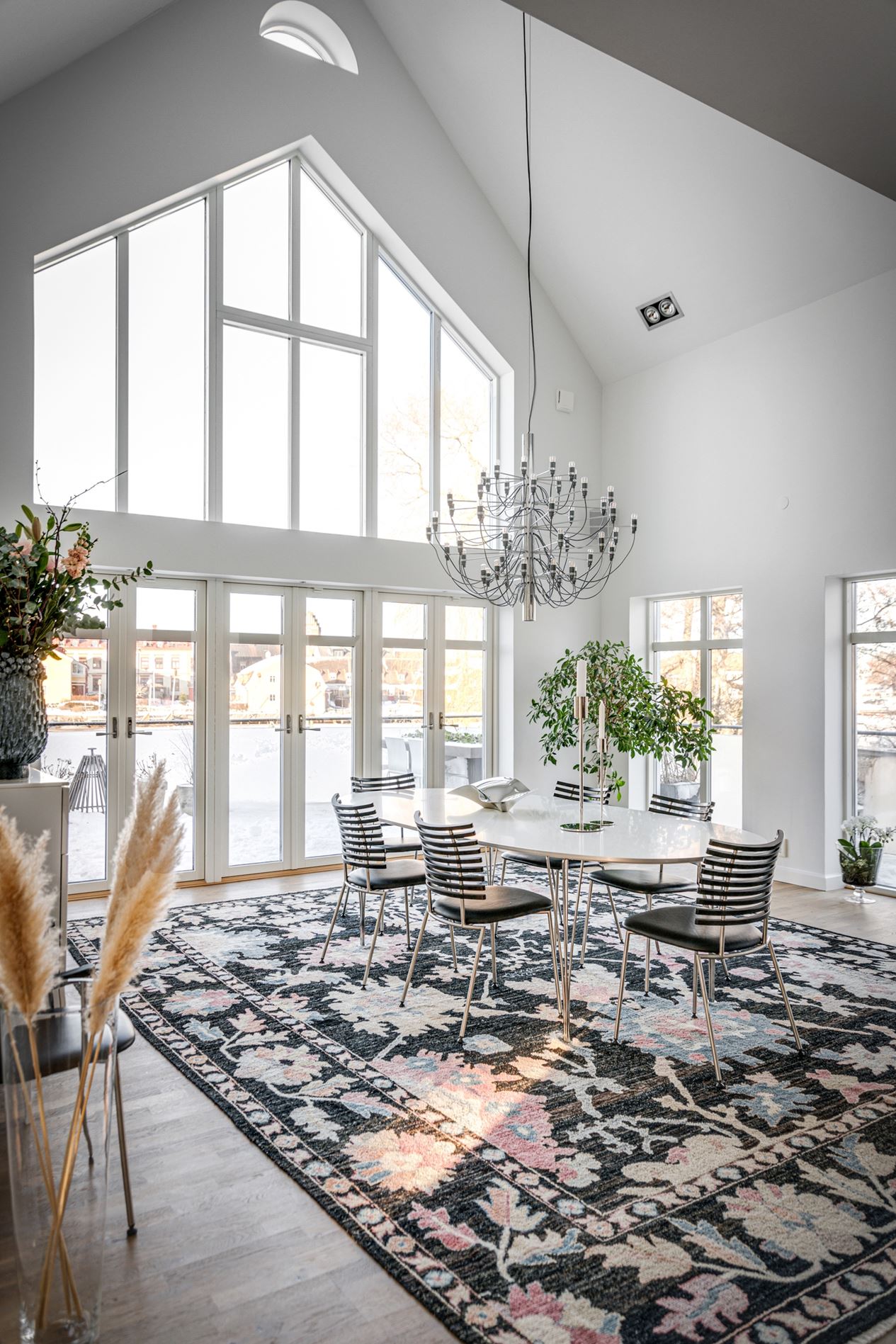 salon pignon vitré décoration scandinave