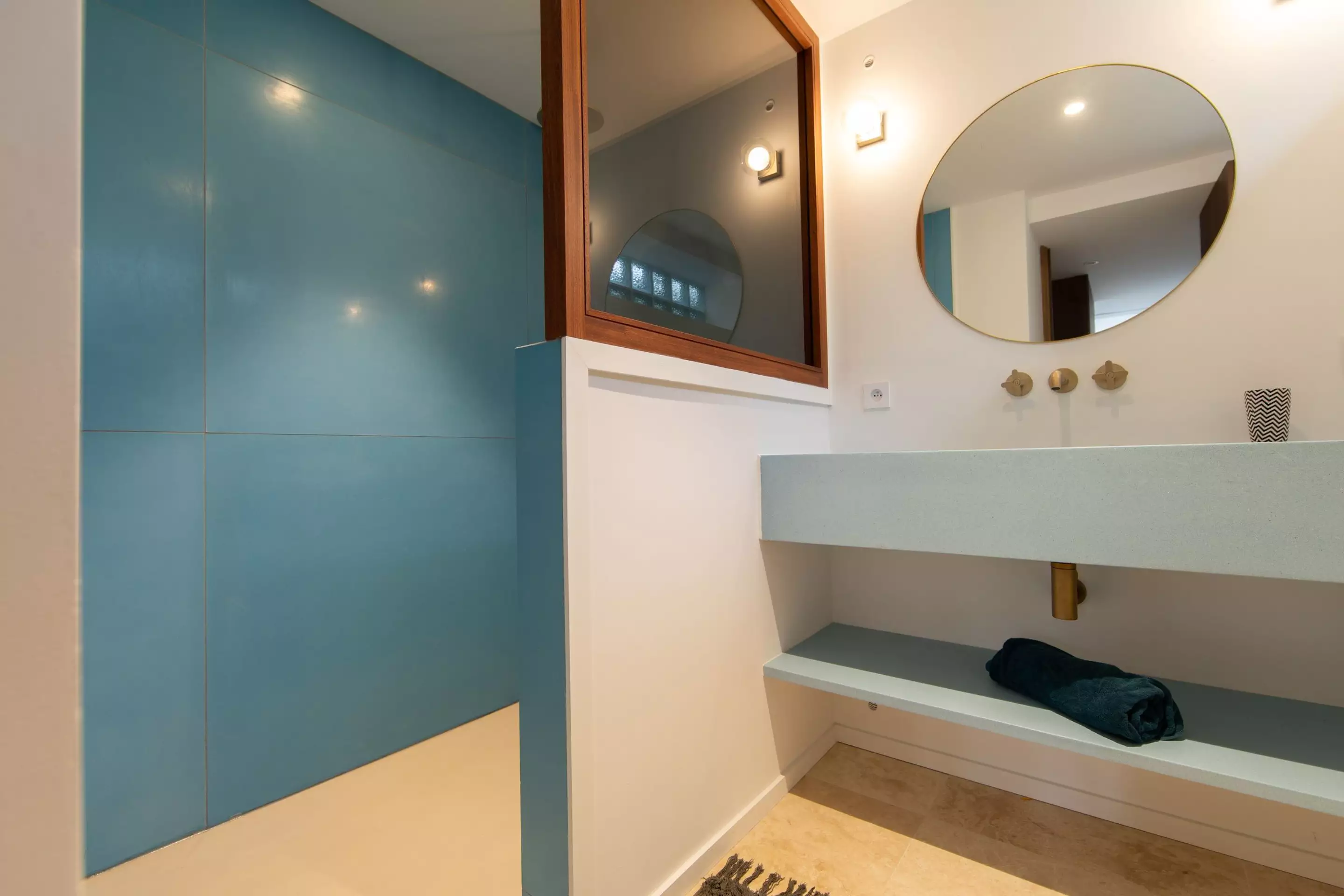 salle de bain bleue villa Astoria le Cap Ferret