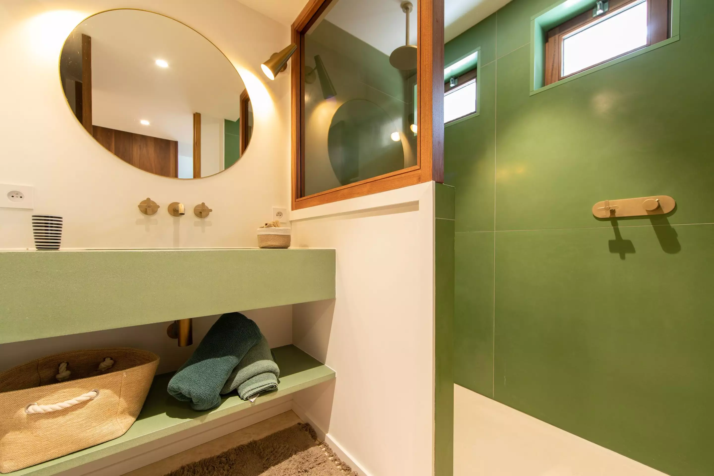 salle de bain design verte villa Astoria le Cap Ferret