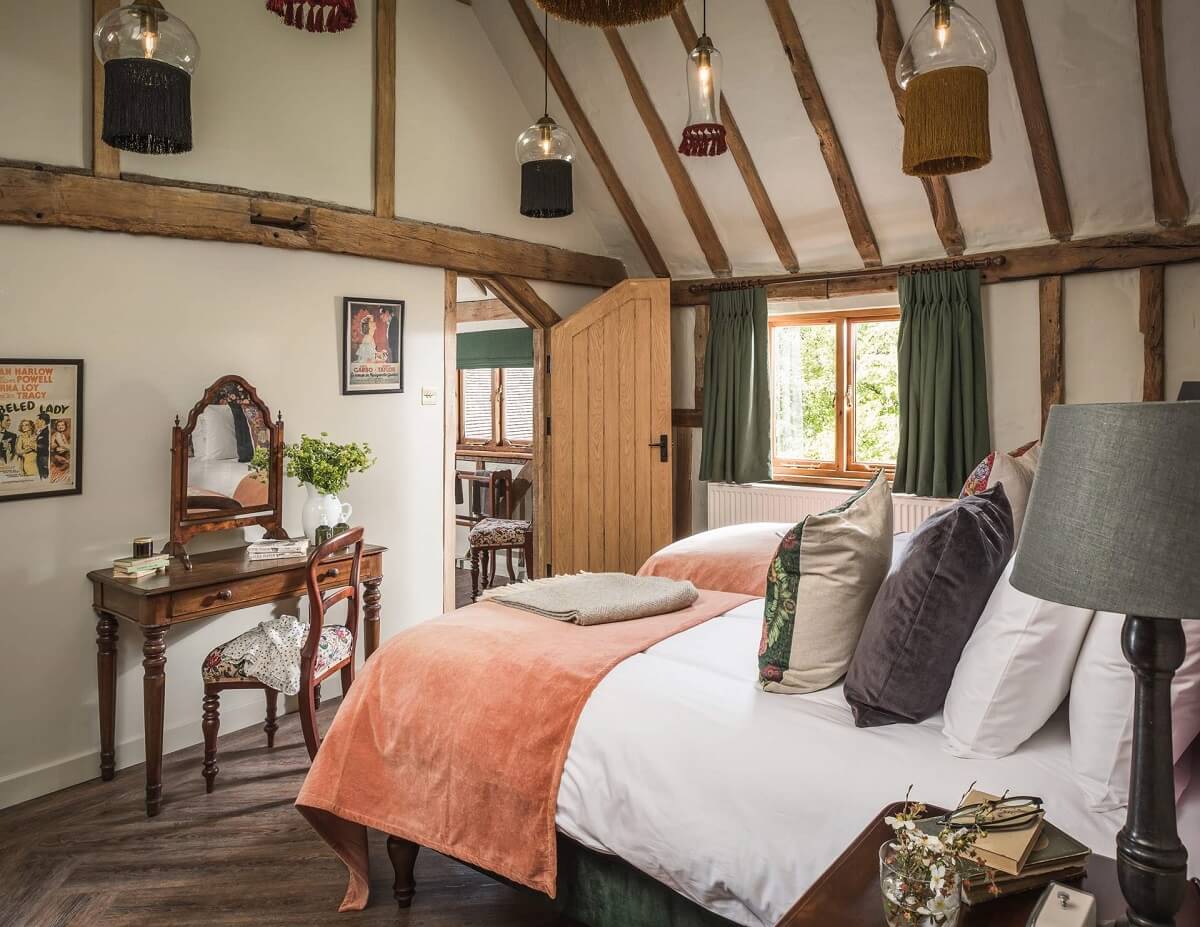 chambre avec poutres décoration rustique chic et contemporaine chambre avec poutres décoration rustique chic et contemporaine