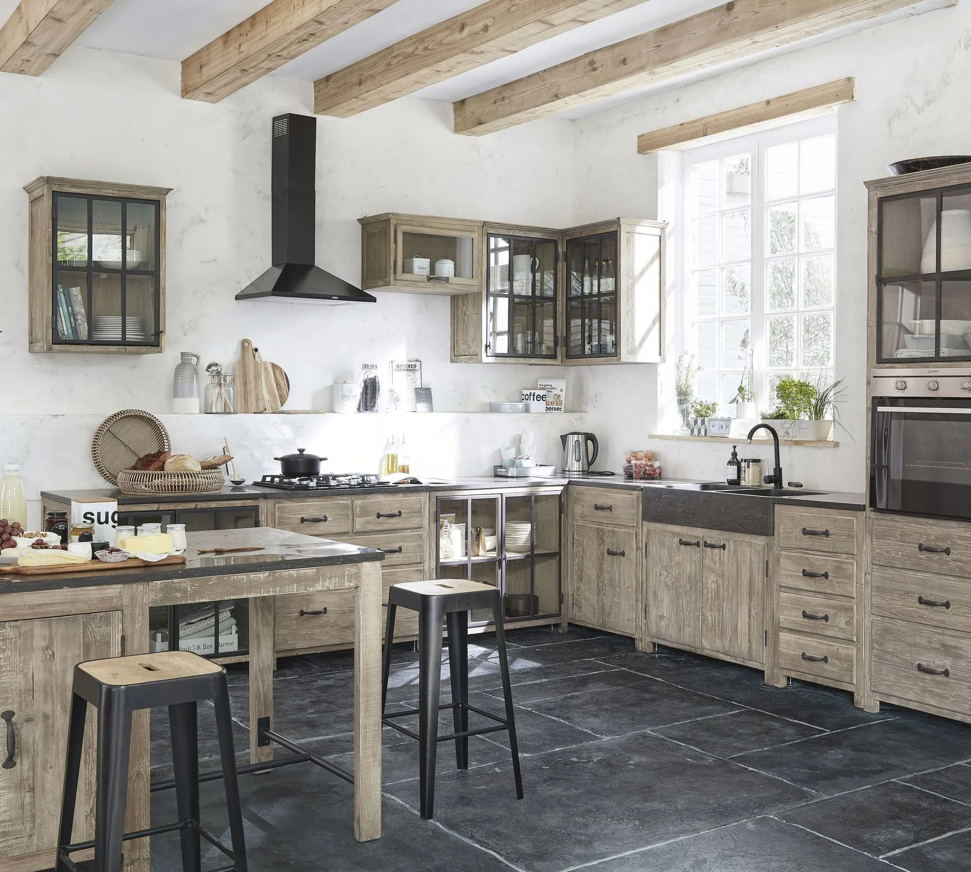 cuisine en bois massif Greta par Maisons du Monde cuisine en bois massif Greta par Maisons du Monde