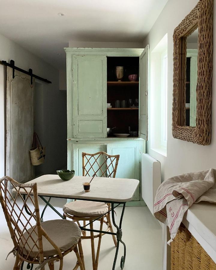 salle à manger décoration rustique chic Maisons Clotilde le 40 rue de l’anguille