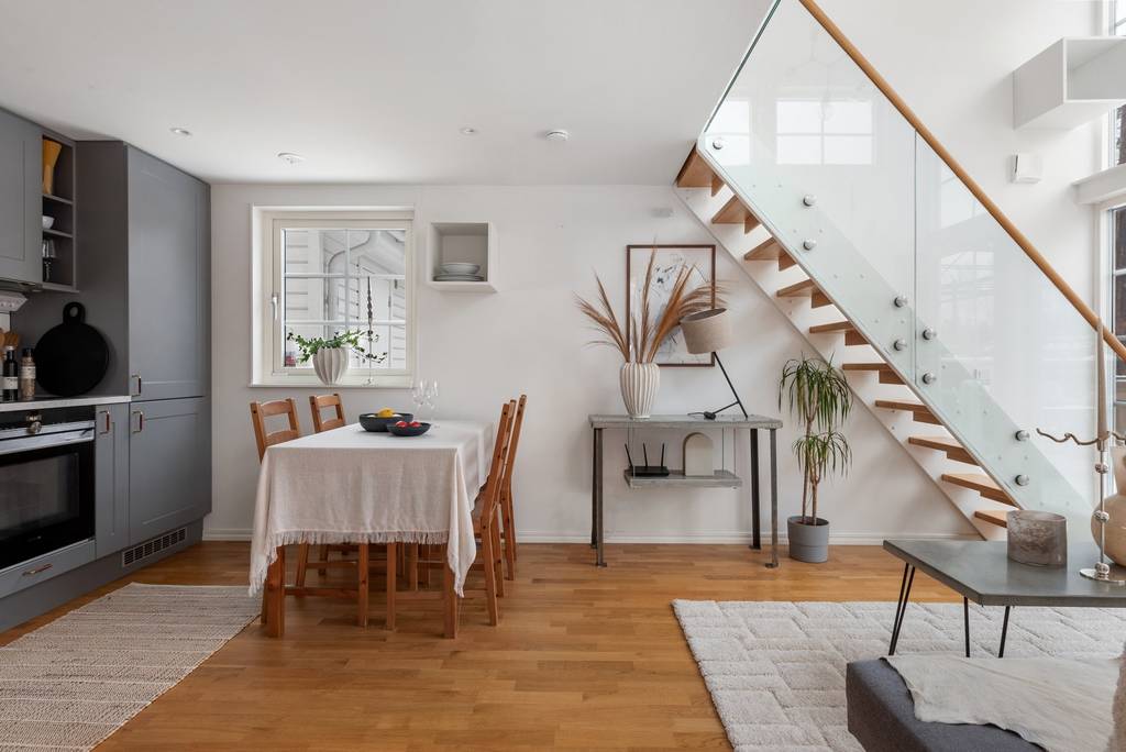 salon avec escalier mini maison 33m2 salon avec escalier mini maison 33m2