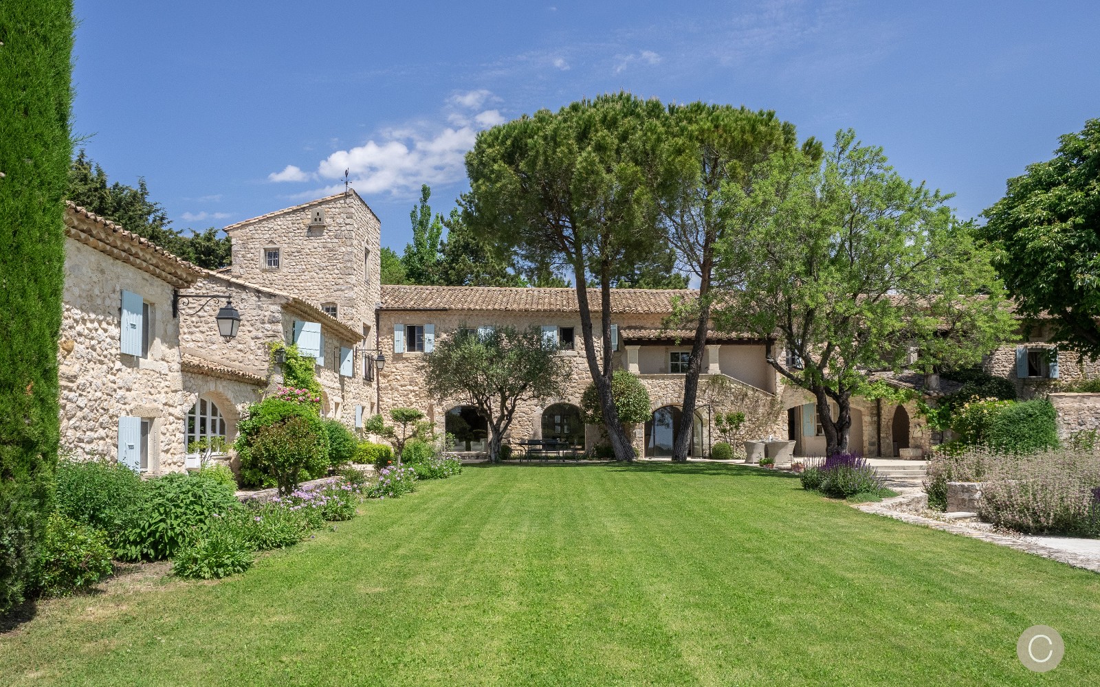 maison en pierres Drôme provençale