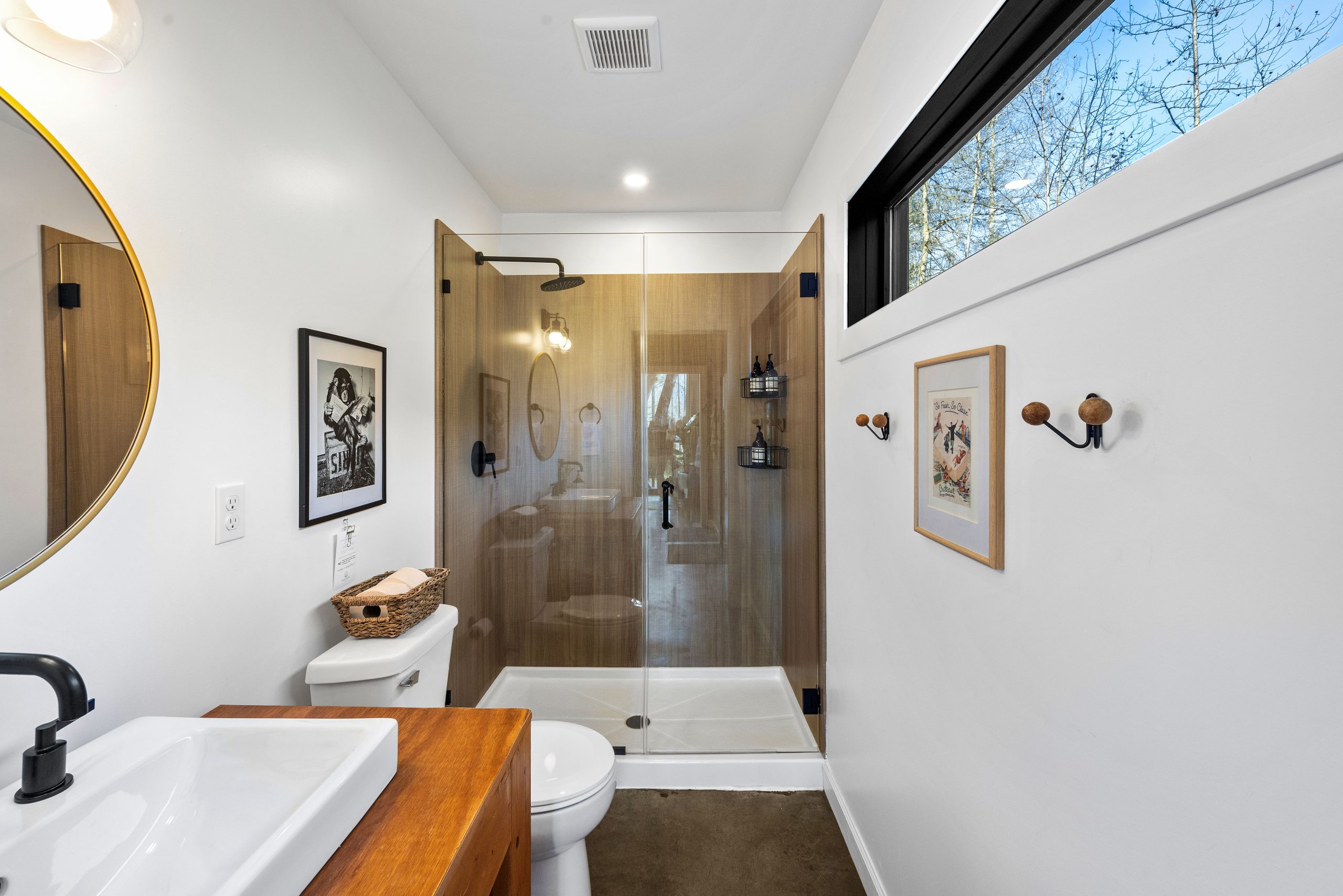 salle de bain avec douche The Taoist Cabin salle de bain avec douche The Taoist Cabin