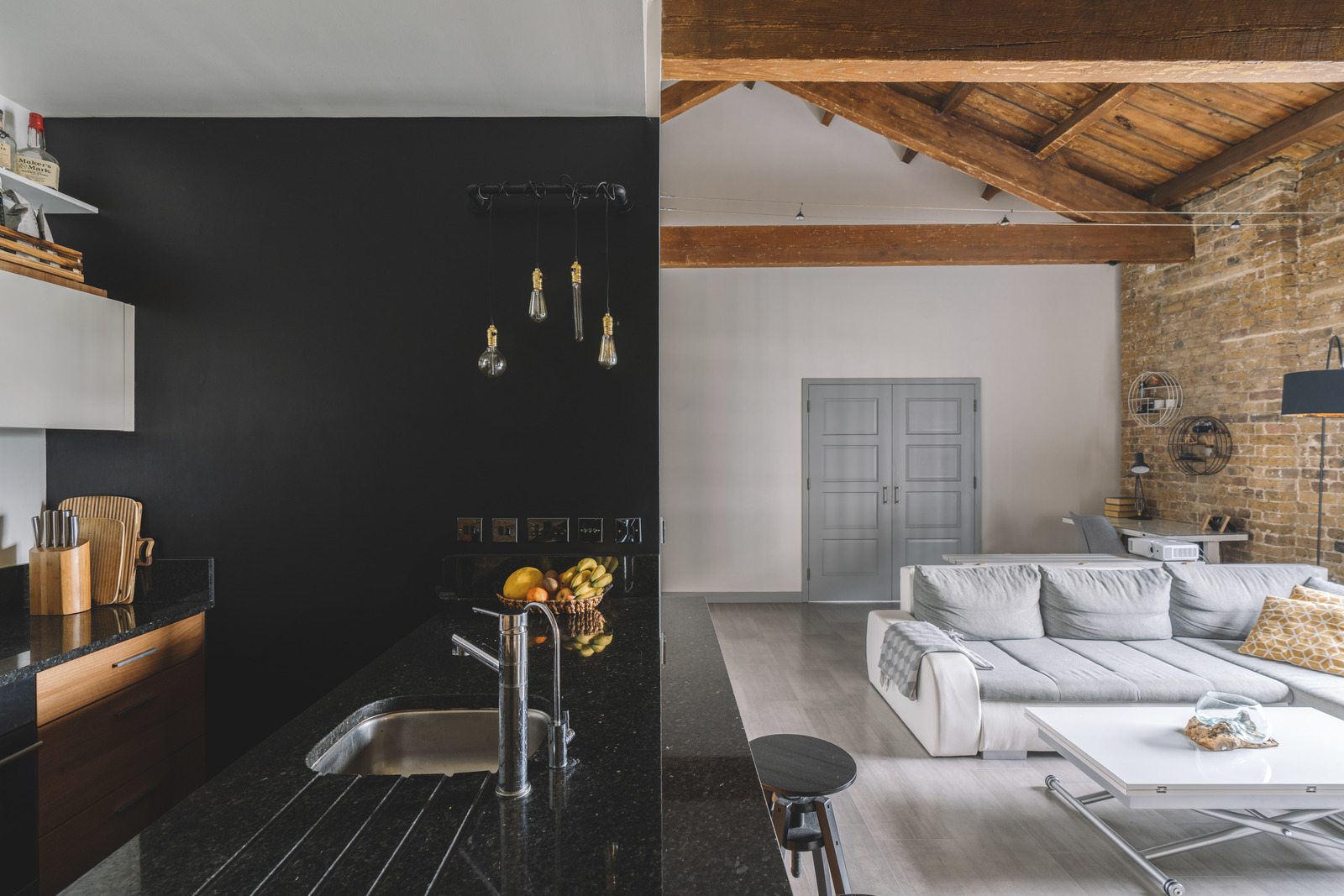 salon loft Londres décoration contemporaine