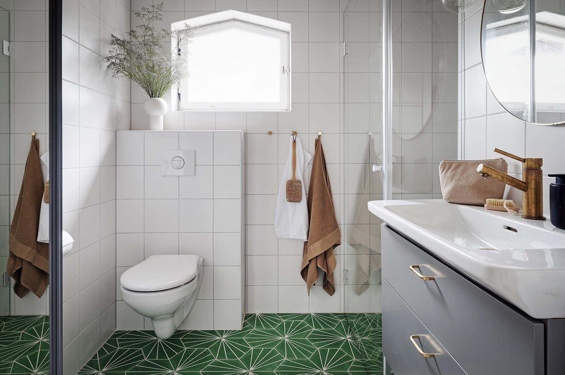 salle de bain carrelage dandelion vert décoration scandinave contemporaine salle de bain carrelage dandelion vert décoration scandinave contemporaine