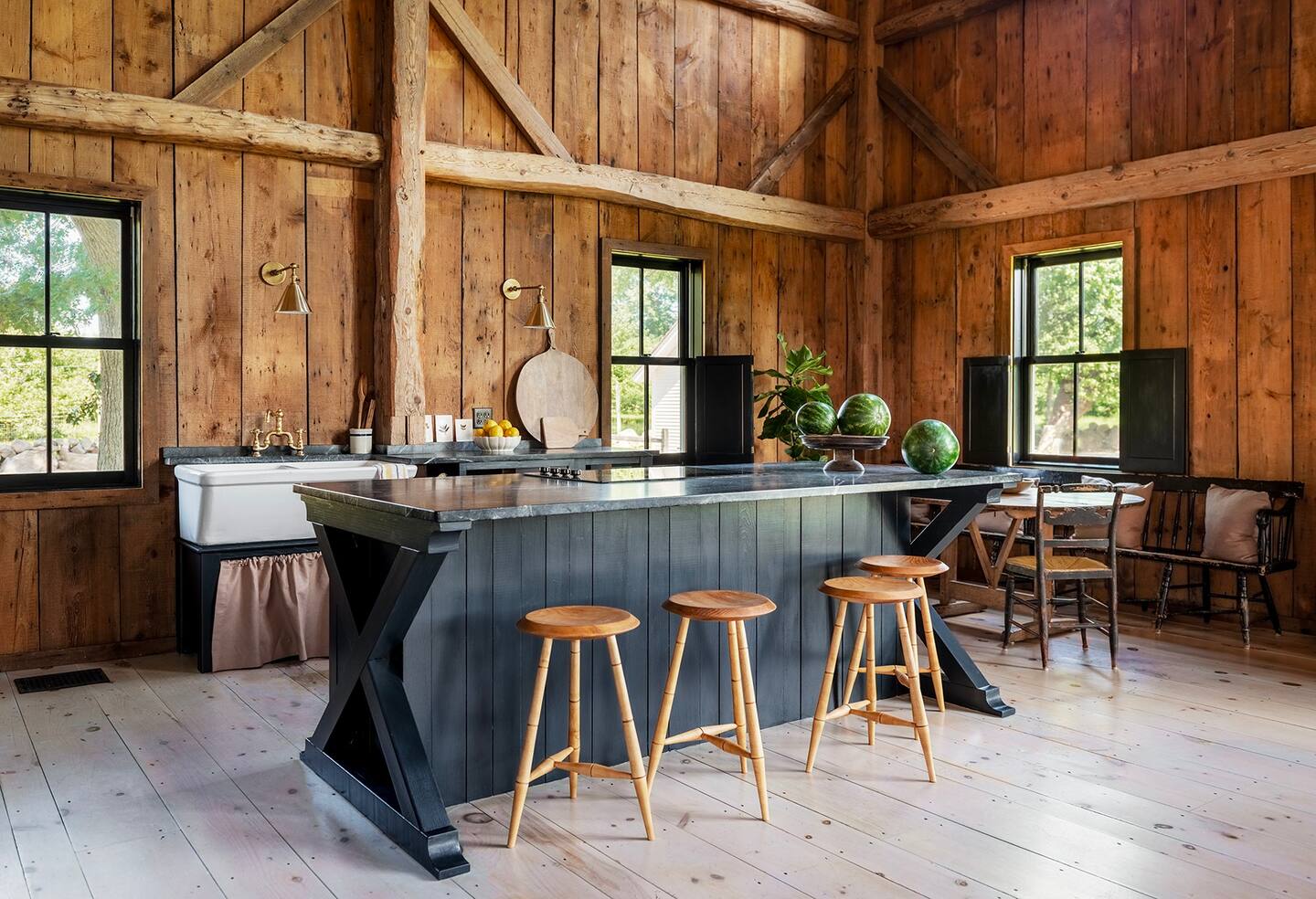 cuisine rustique maison en bois The Barn at Asa Stone Farm cuisine rustique maison en bois The Barn at Asa Stone Farm
