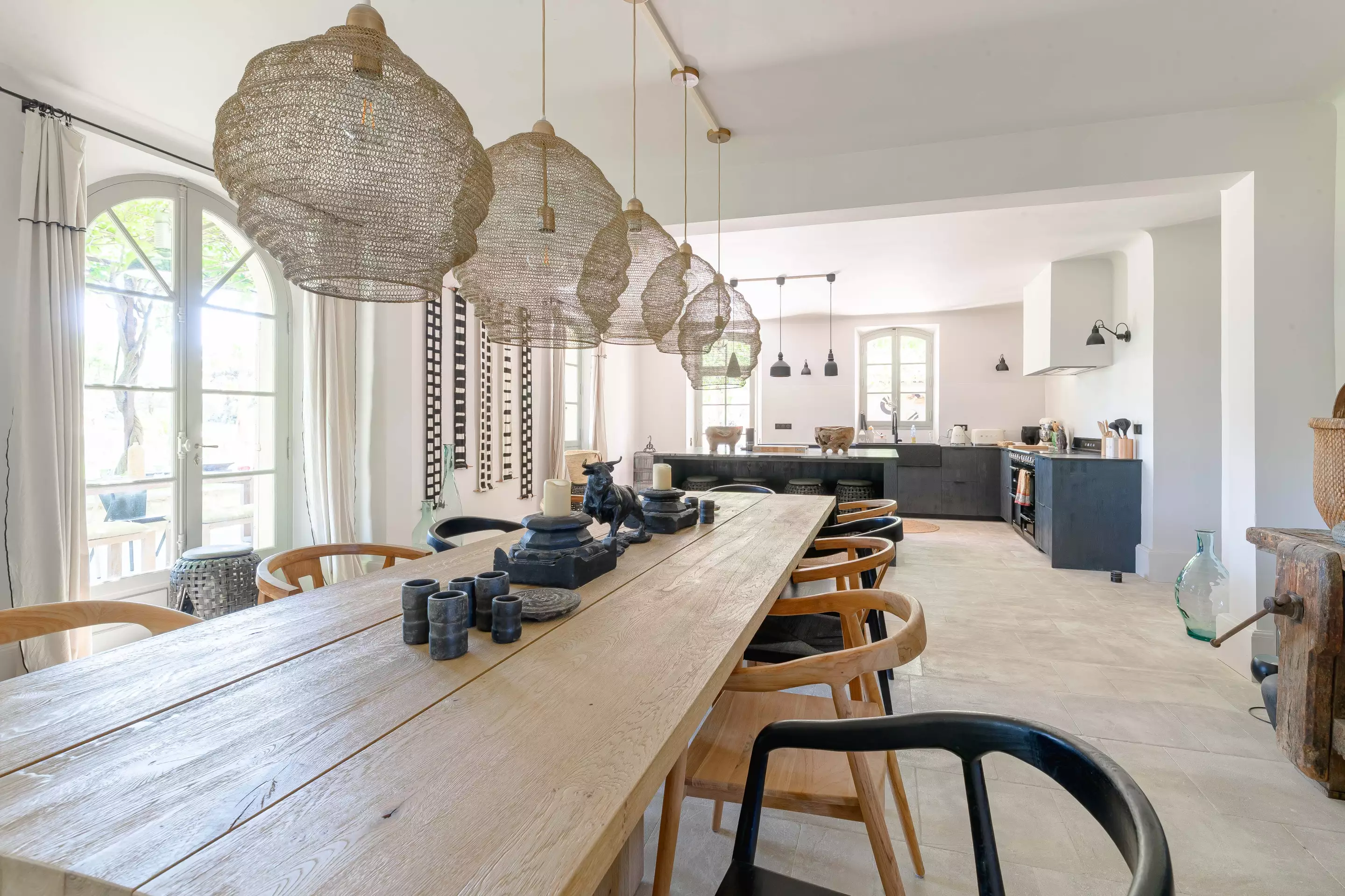 salle à manger et cuisine maison Provence Bastide Bellavista