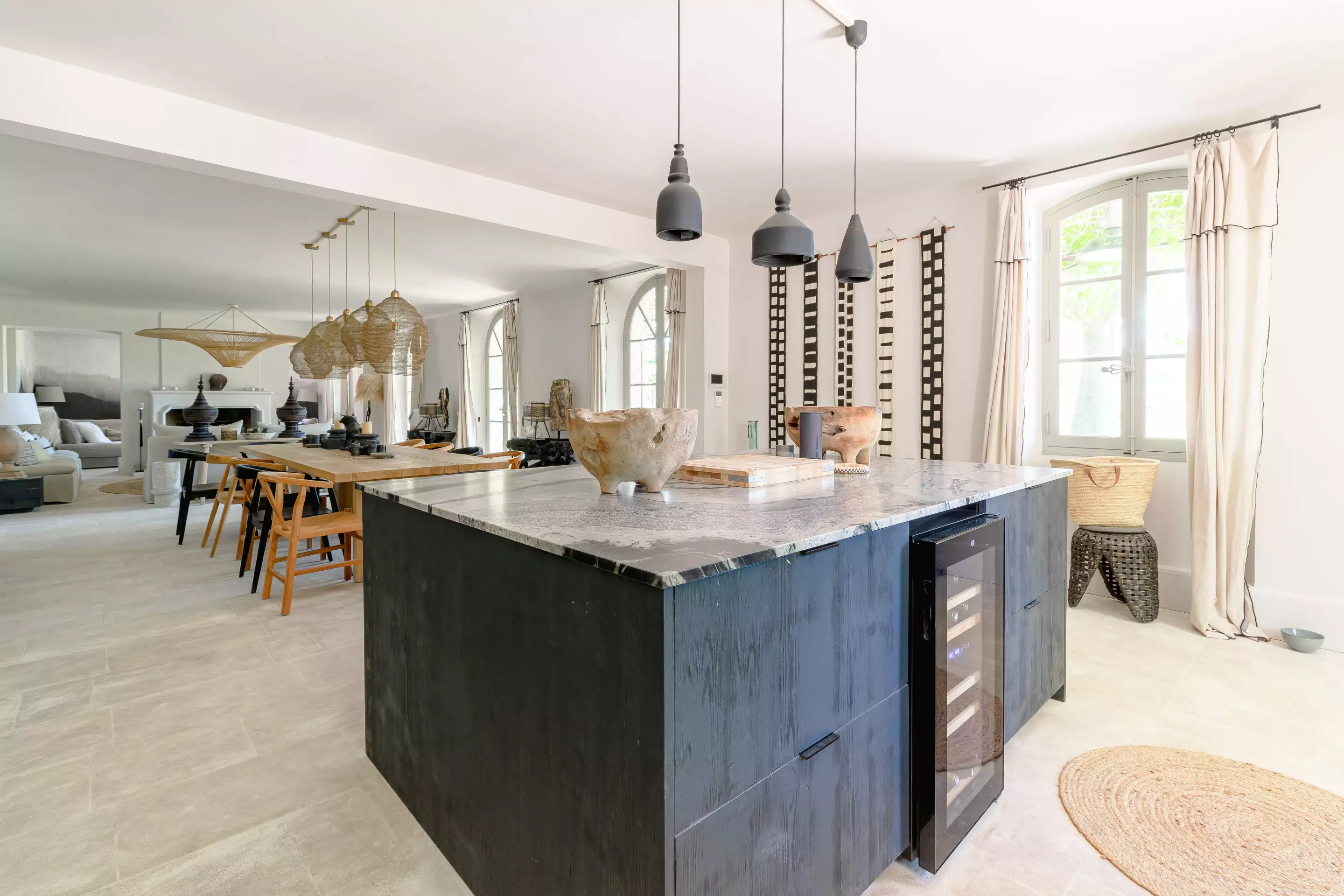 cuisine ouverte avec îlot maison Provence Bastide Bellavista