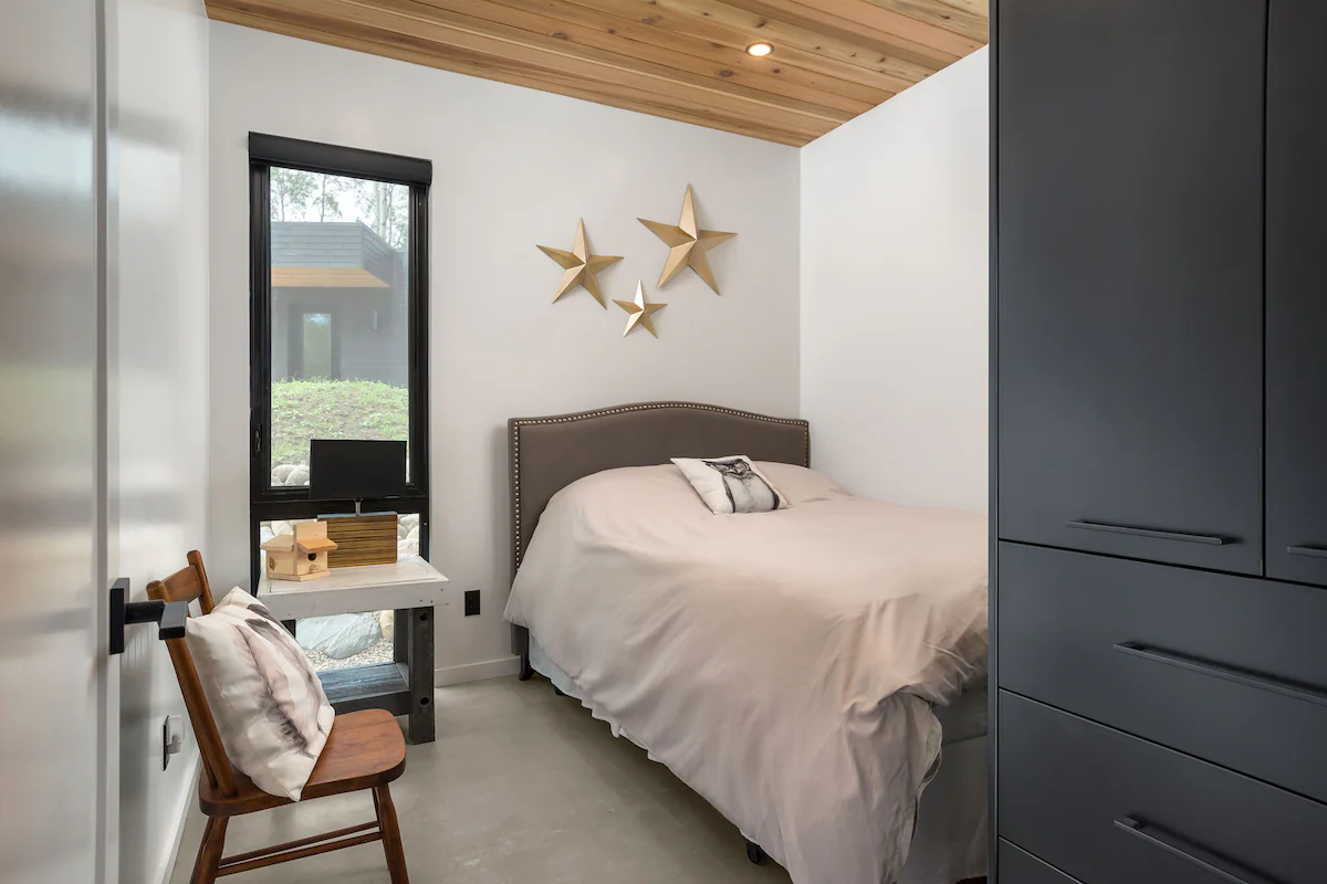 chambre plafond en bois