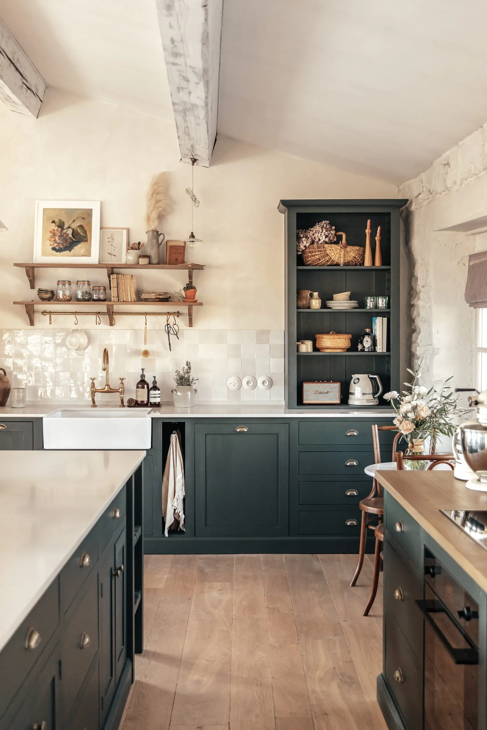 cuisine verte campagne chic Les Meubles de Métier ambiance Mirabeau
