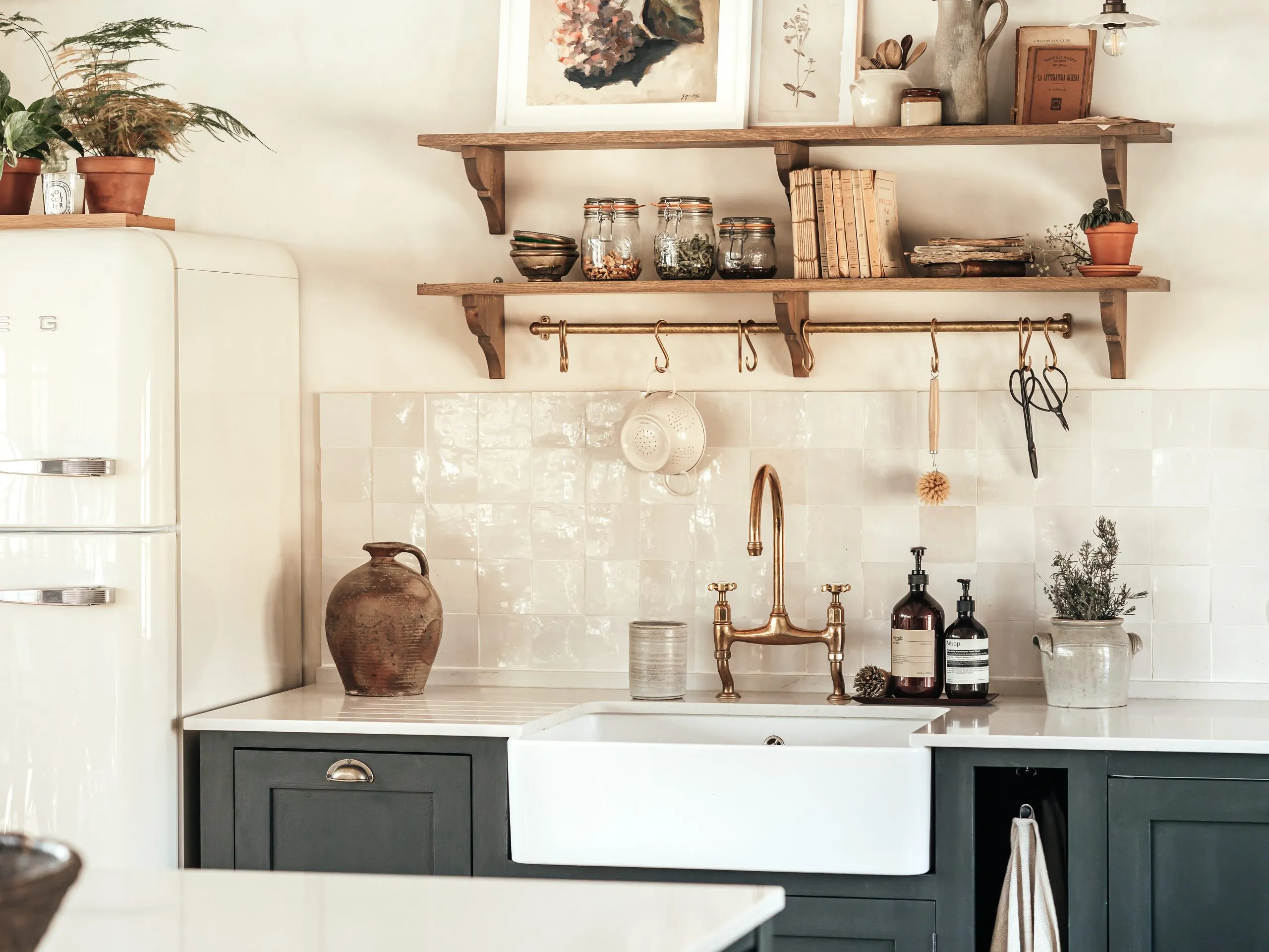 cuisine verte campagne chic Les Meubles de Métier ambiance Mirabeau