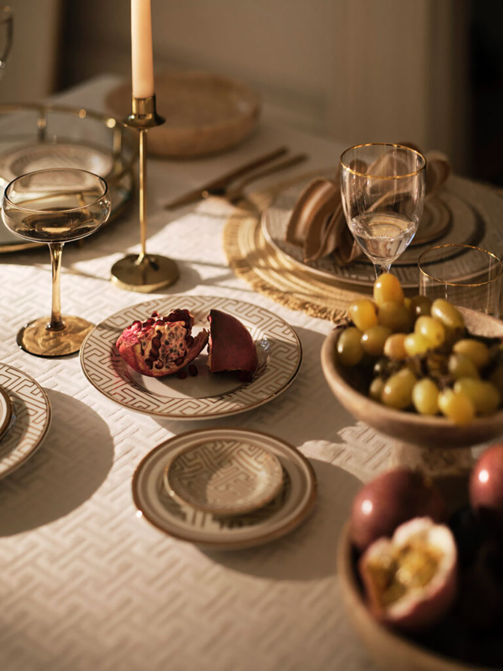 table décoration classique chic beige