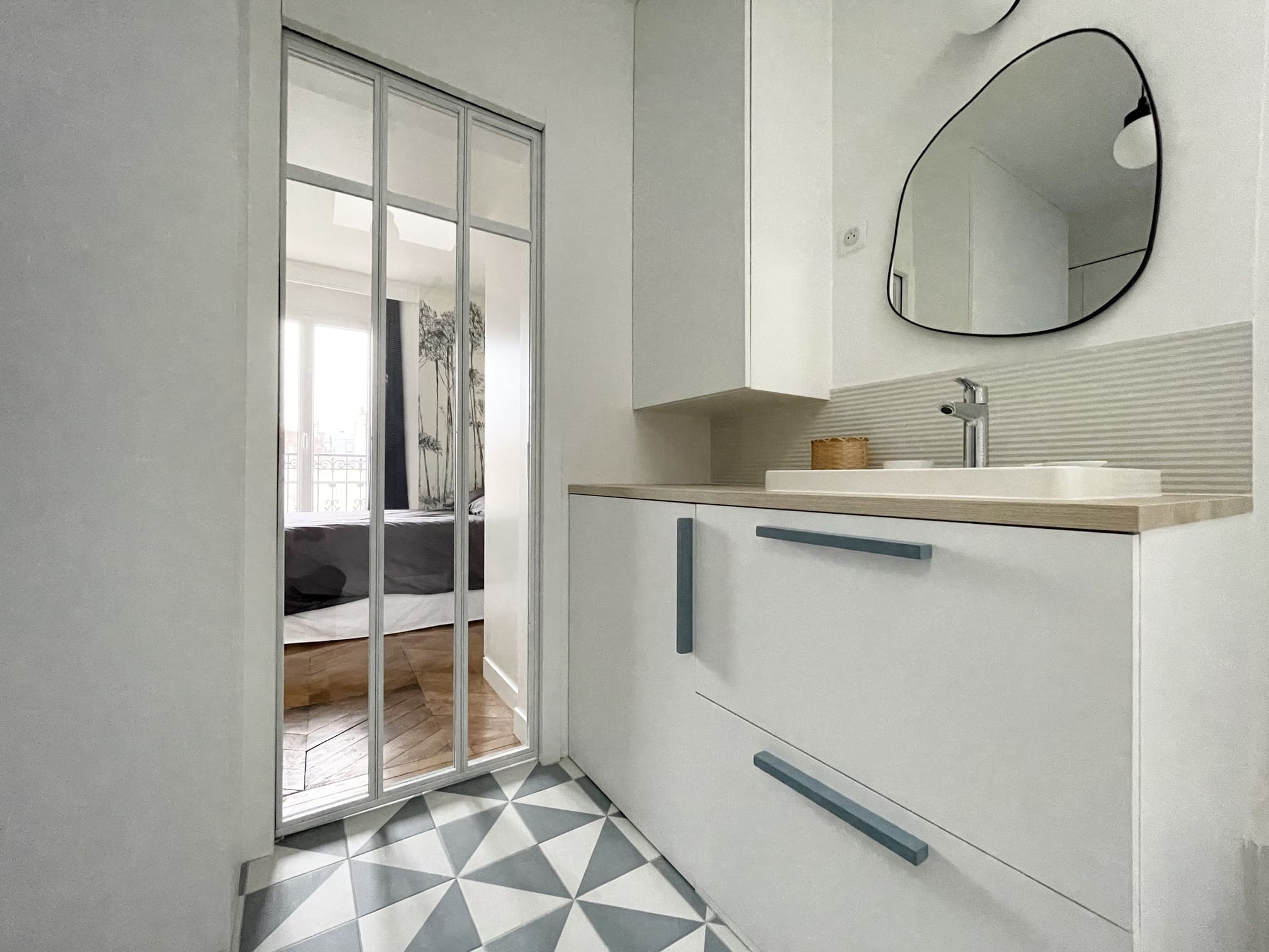 salle de bain rénovation partielle appartement Paris Happy Pog Charlotte Gille salle de bain rénovation partielle appartement Paris Happy Pog Charlotte Gille