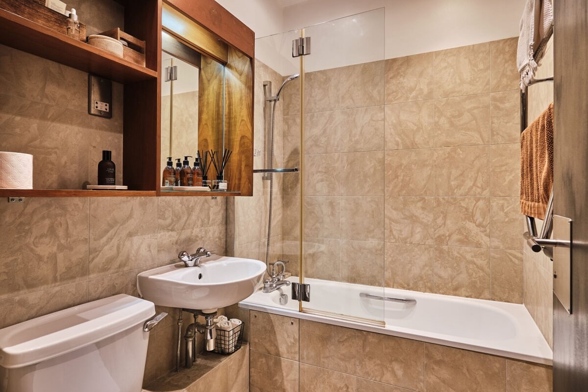 salle de bain beige