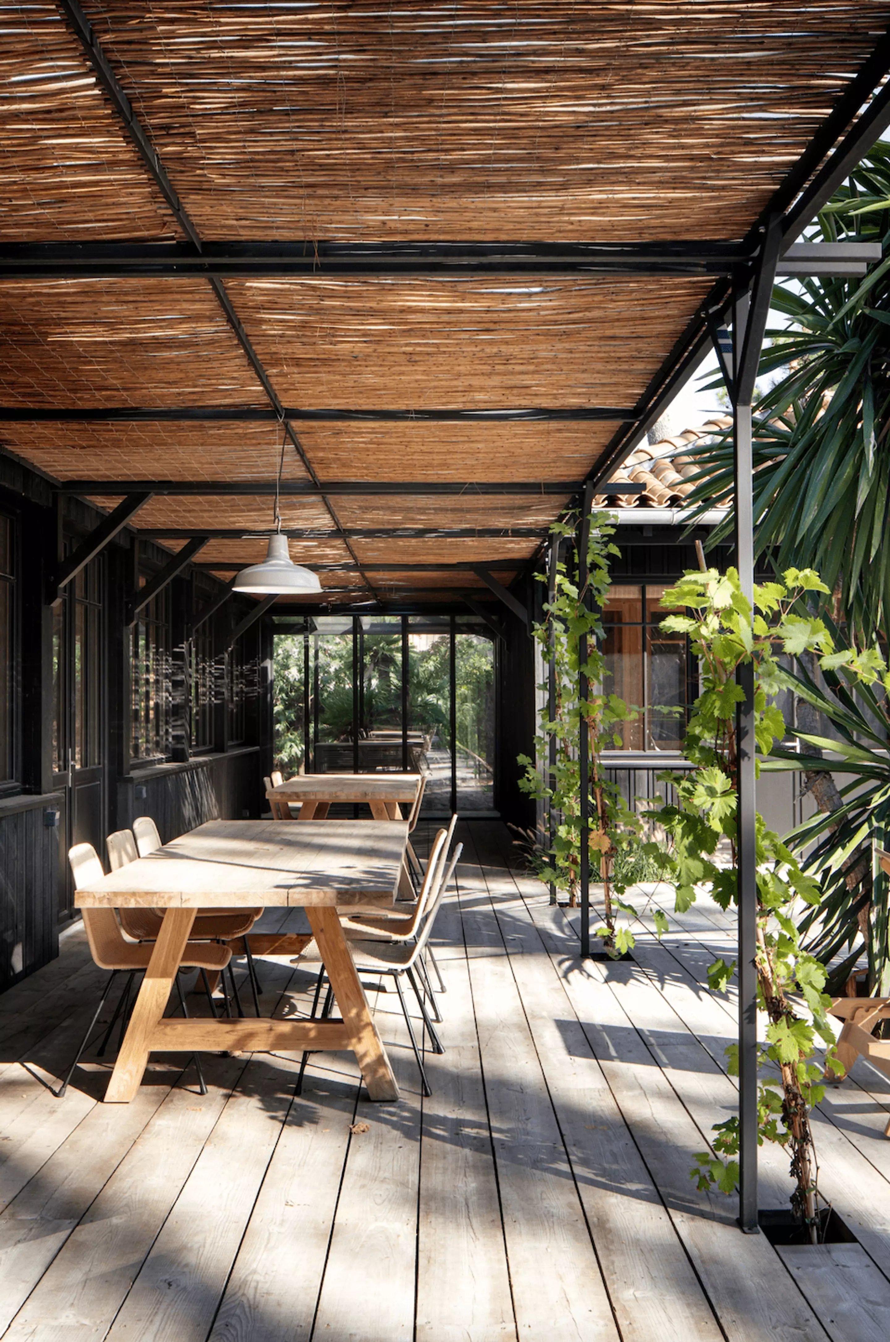 terrasse avec pergola acier maison en bois avec piscine Cap Ferret terrasse avec pergola acier maison en bois avec piscine Cap Ferret