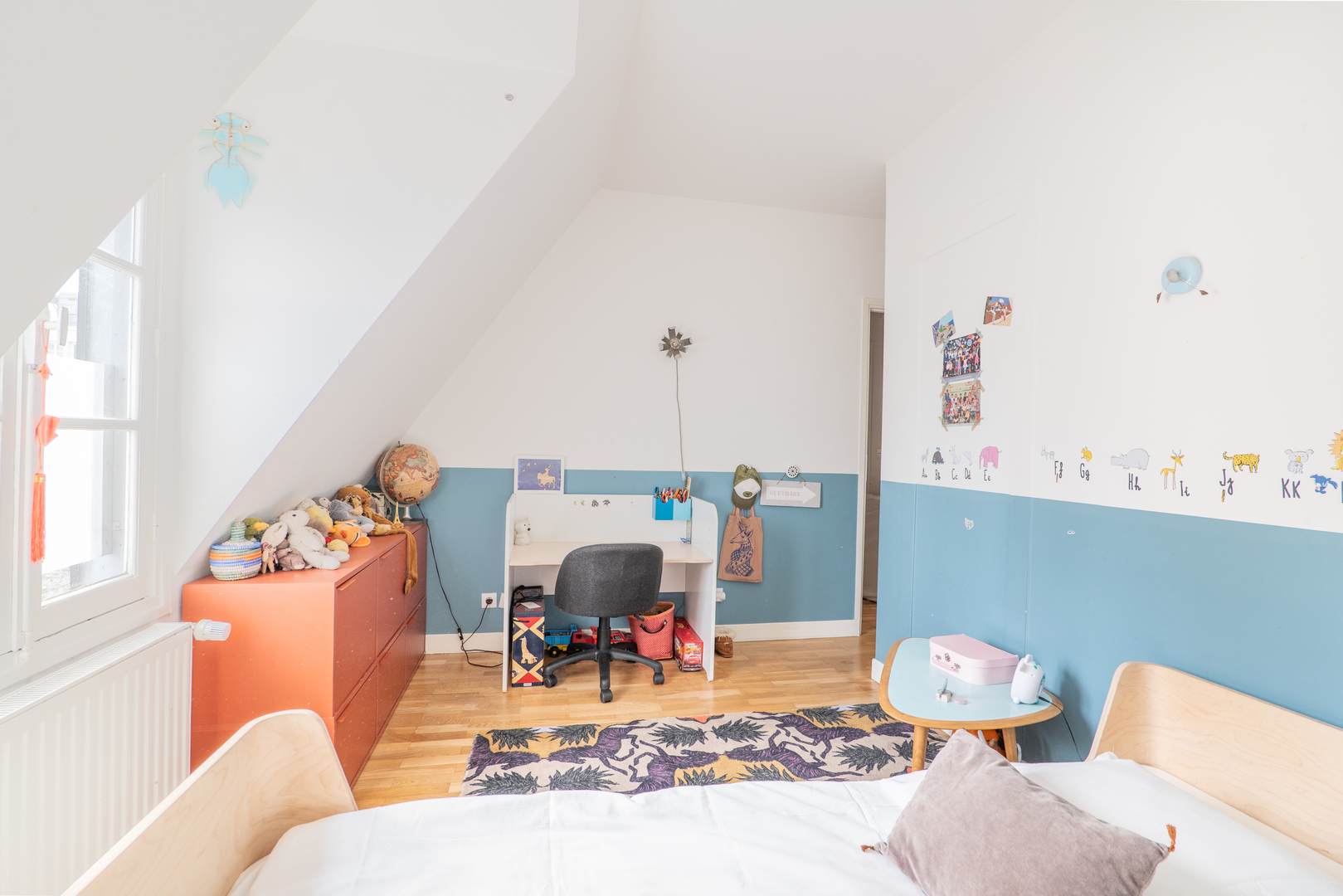 chambre enfant mansardée appartement Paris chambre enfant mansardée appartement Paris